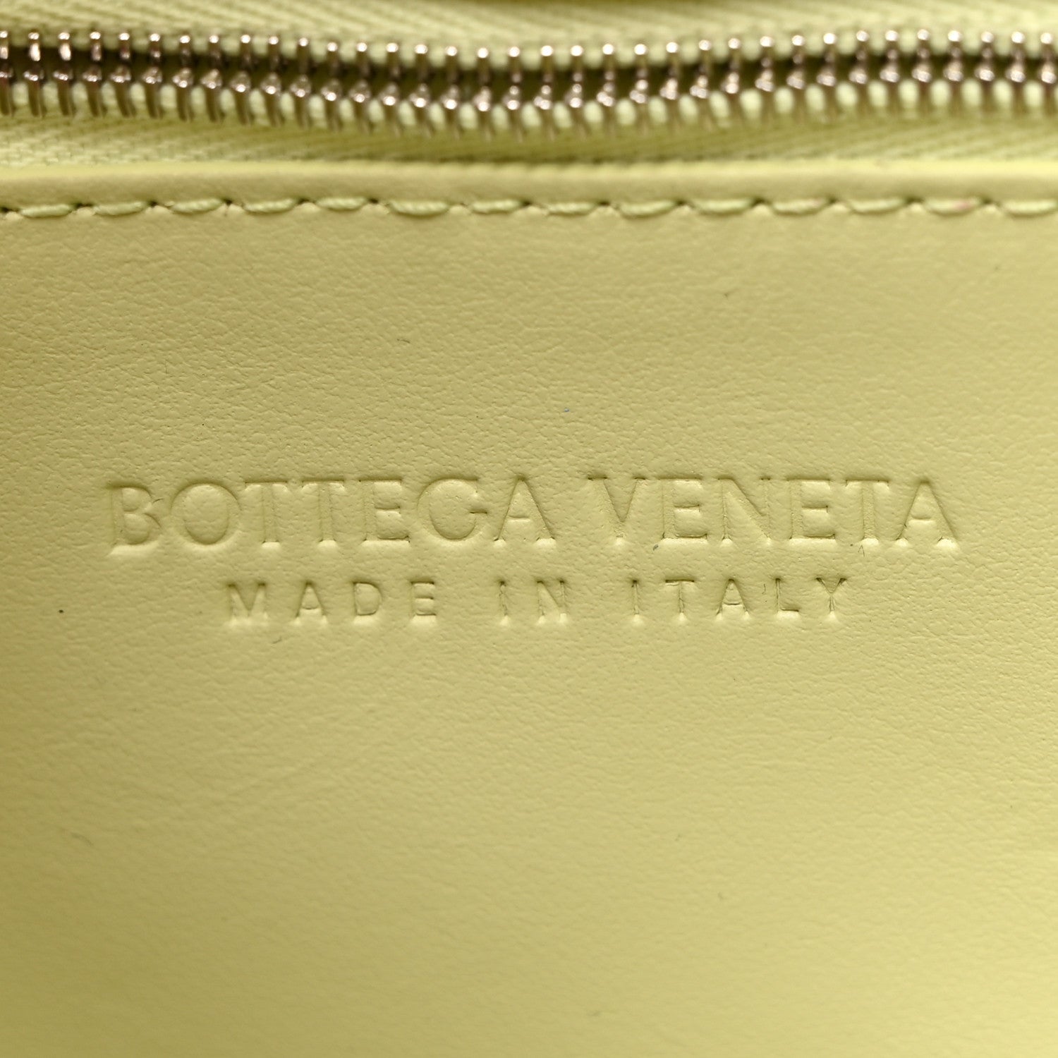 Bottega Veneta Lambskin Maxi Intreccio Small Cassette Crossbody Bag Camping 6 of 10