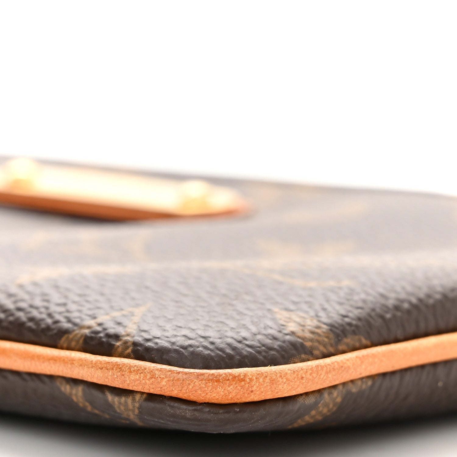 Louis Vuitton Monogram Pochette Milla MM 10 of 10