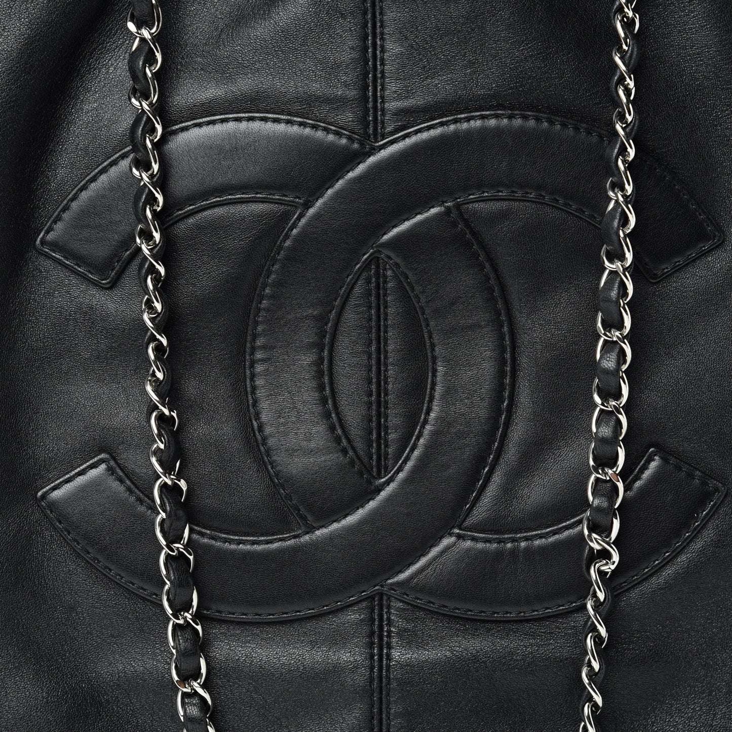 Calfskin Large Trianon Tote Black