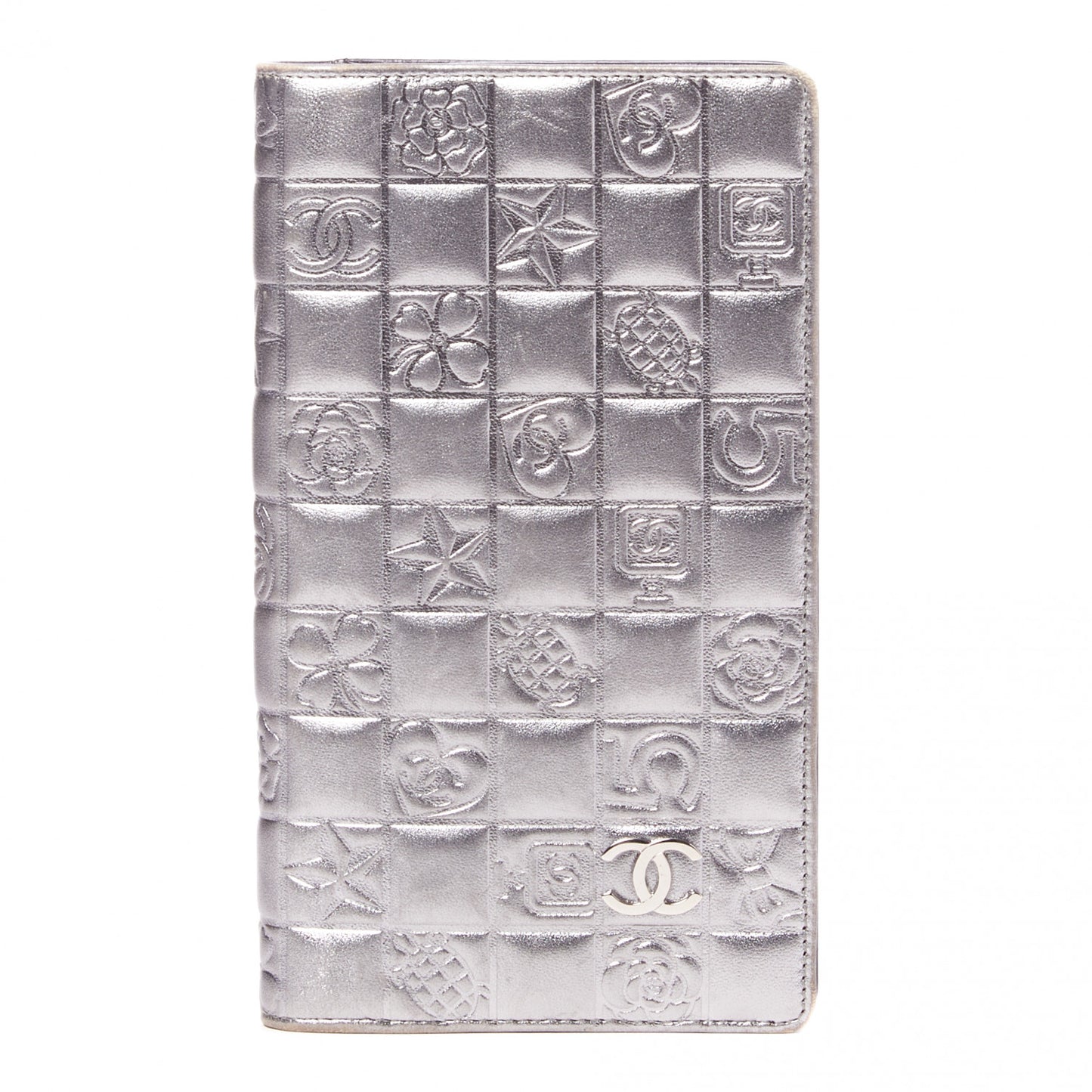 Metallic Lambskin Precious Symbols Yen Wallet Silver