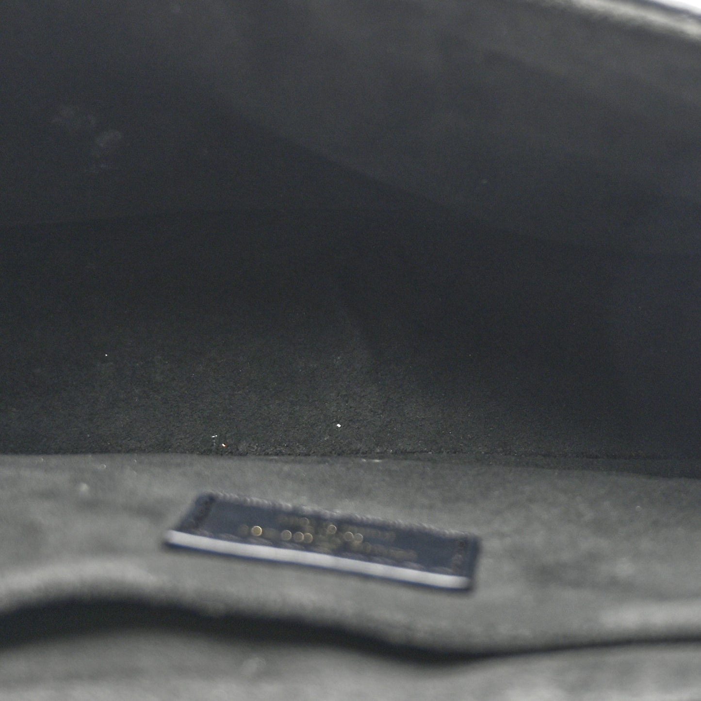 Calfskin New Wave Chain MM Black