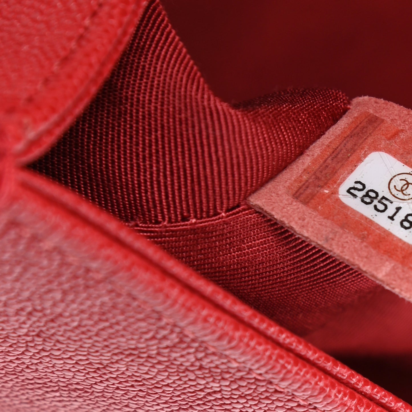 Caviar Quilted Medium Boy Flap Red