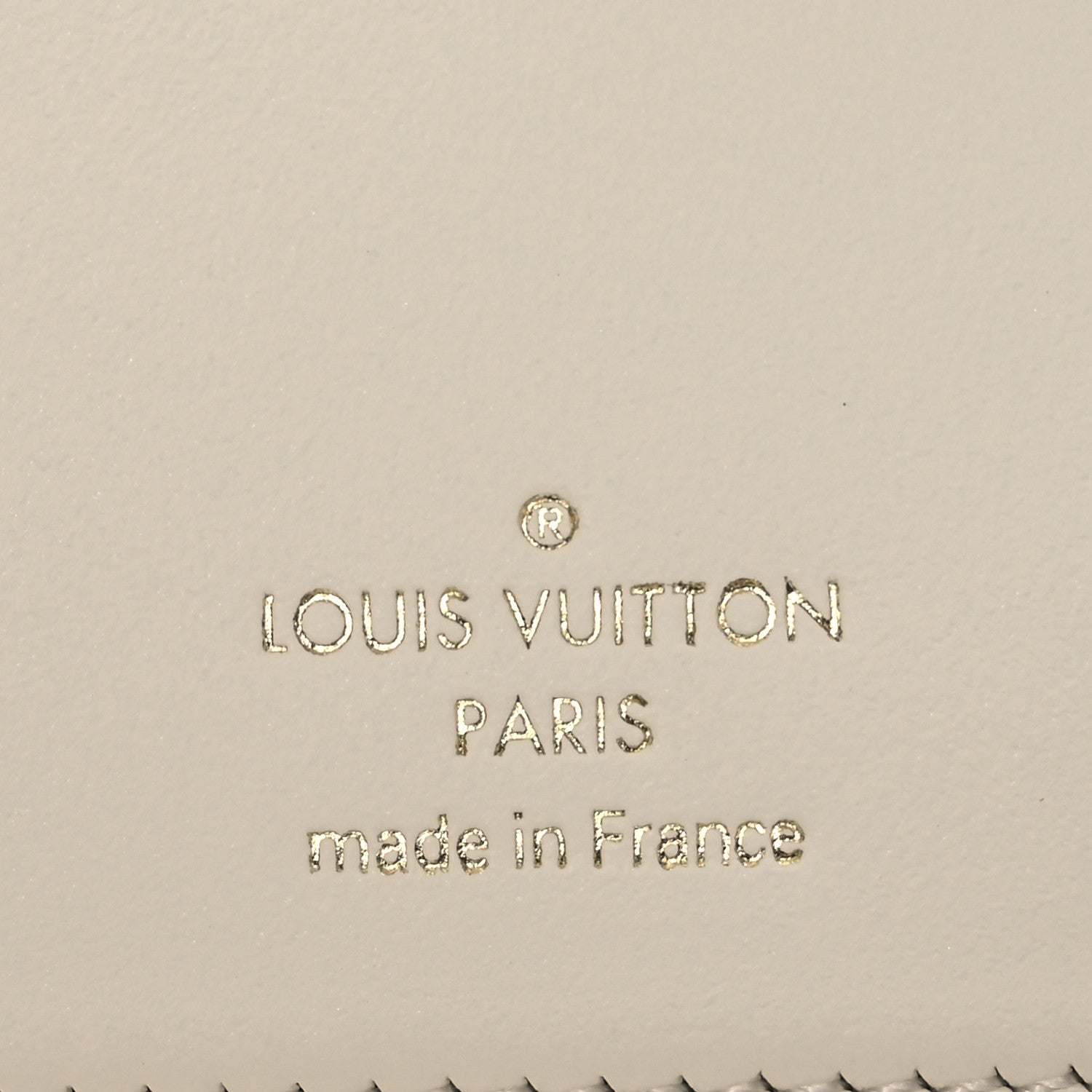 Louis Vuitton Taurillon LV Vertical Capucines Wallet Vert Asnieres Green 11 of 12