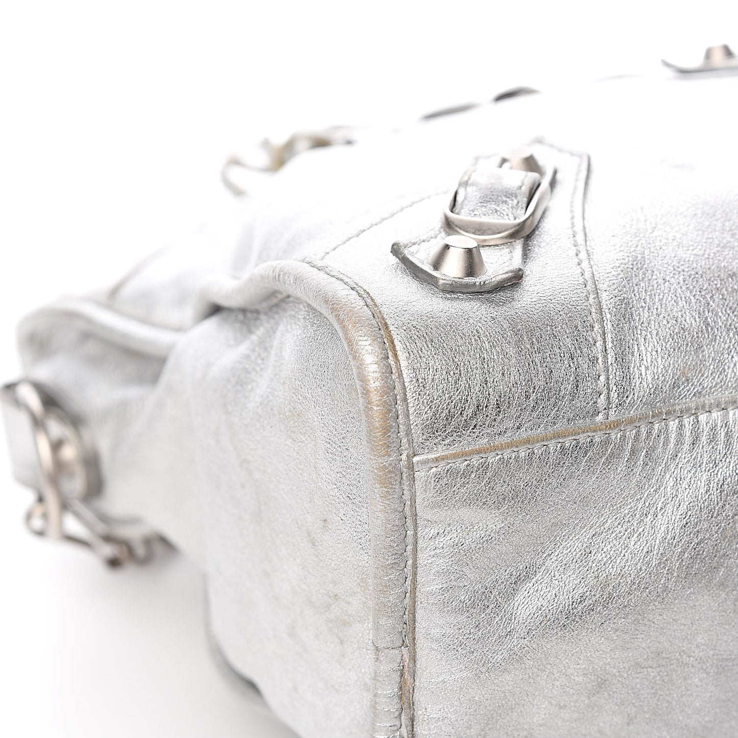 Laminated Agneau Classic Silver Hardware City Silver