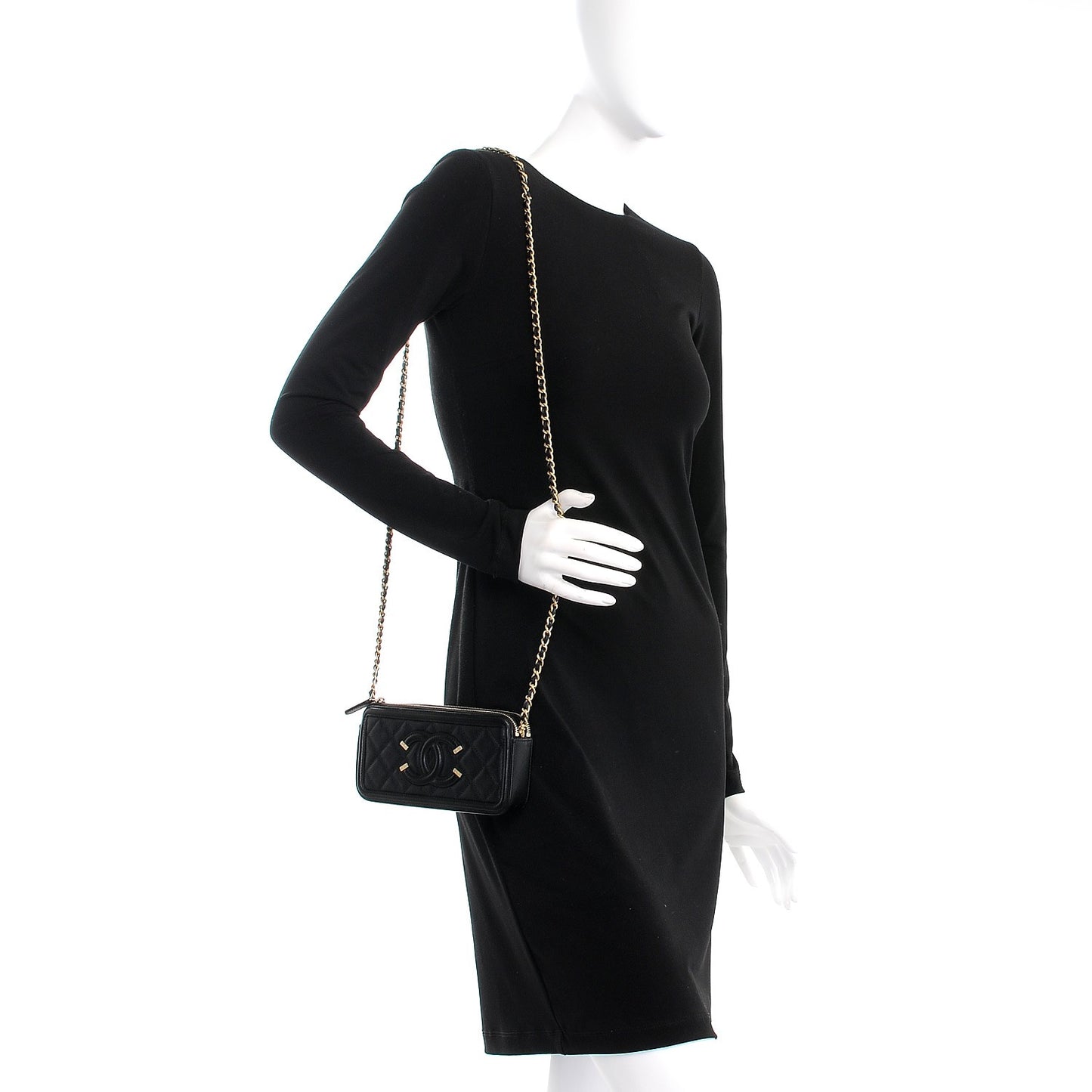 Caviar Quilted CC Filigree Clutch With Chain Black