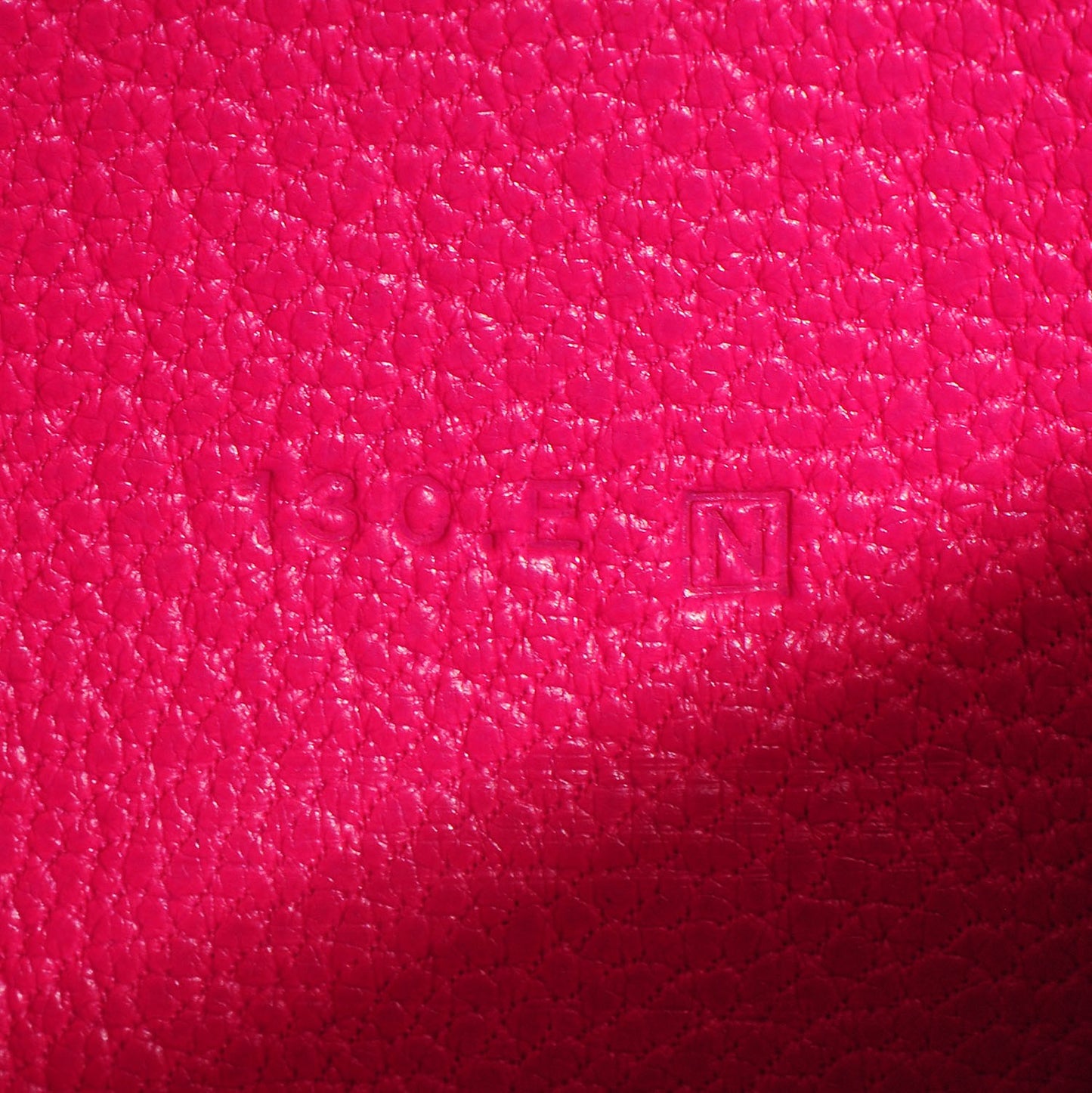 Chevre Mysore Bearn Gusset Wallet Rose Tyrien