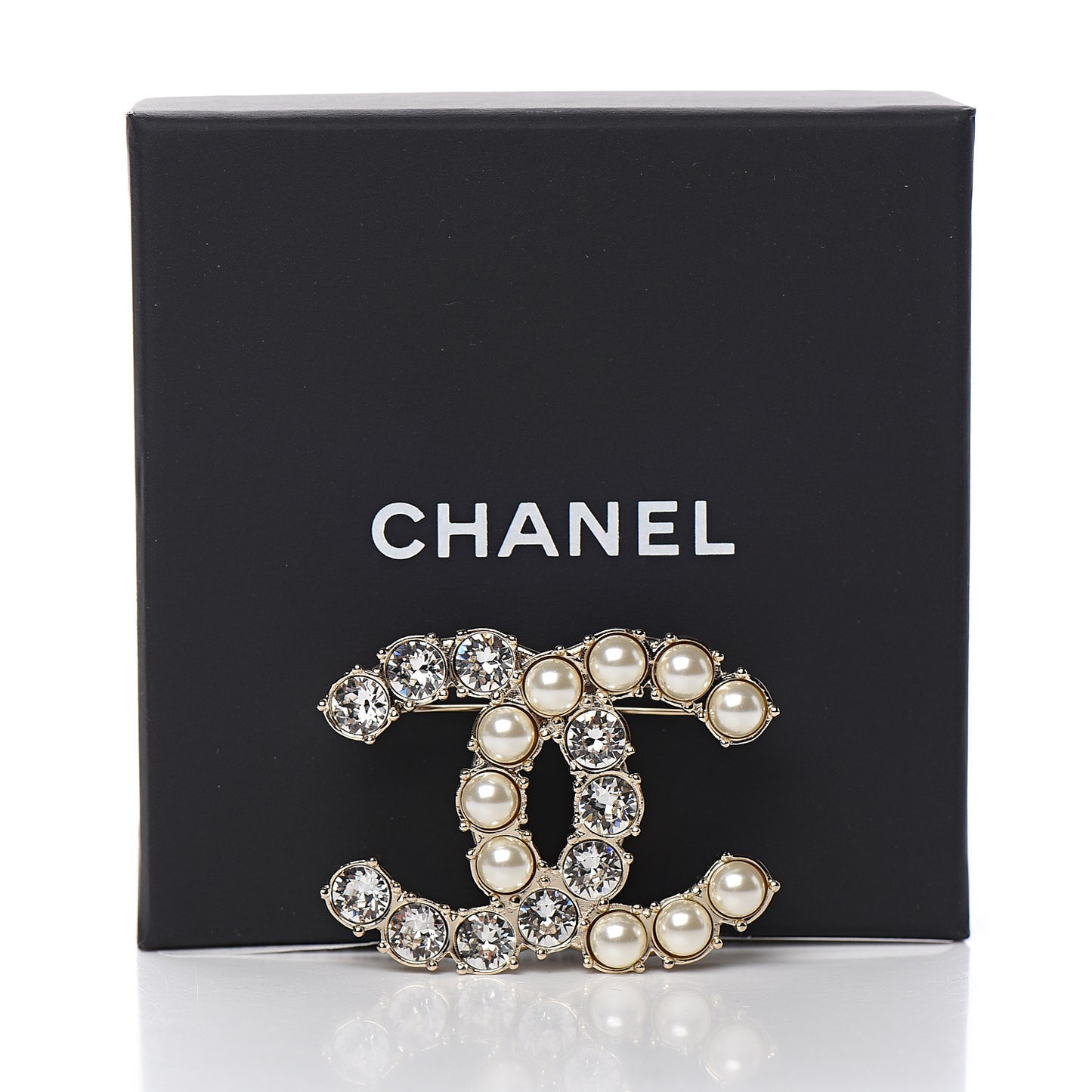 Pearl Crystal CC Brooch Gold