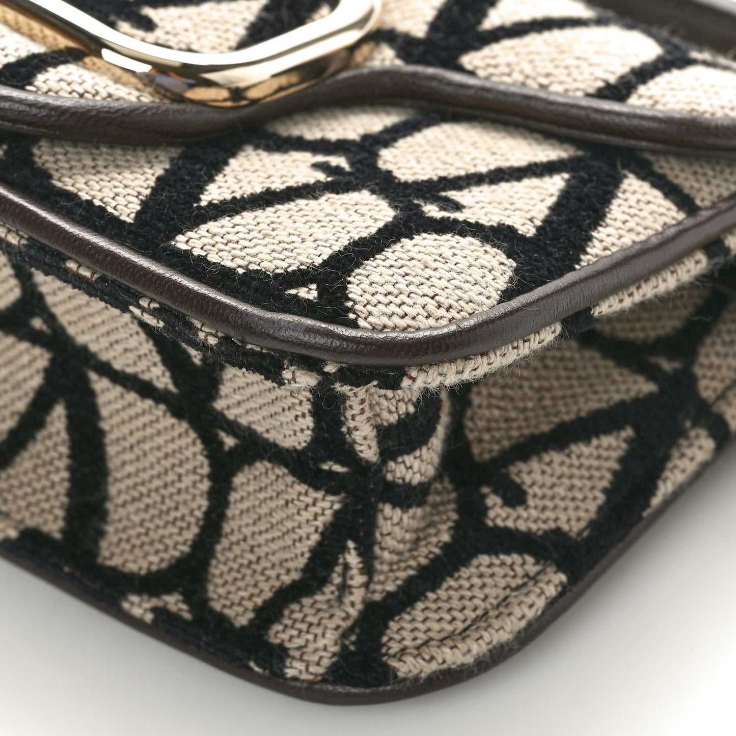 Toile Iconographe Nappa Vlogo Small Loco Shoulder Bag Natural Ivory