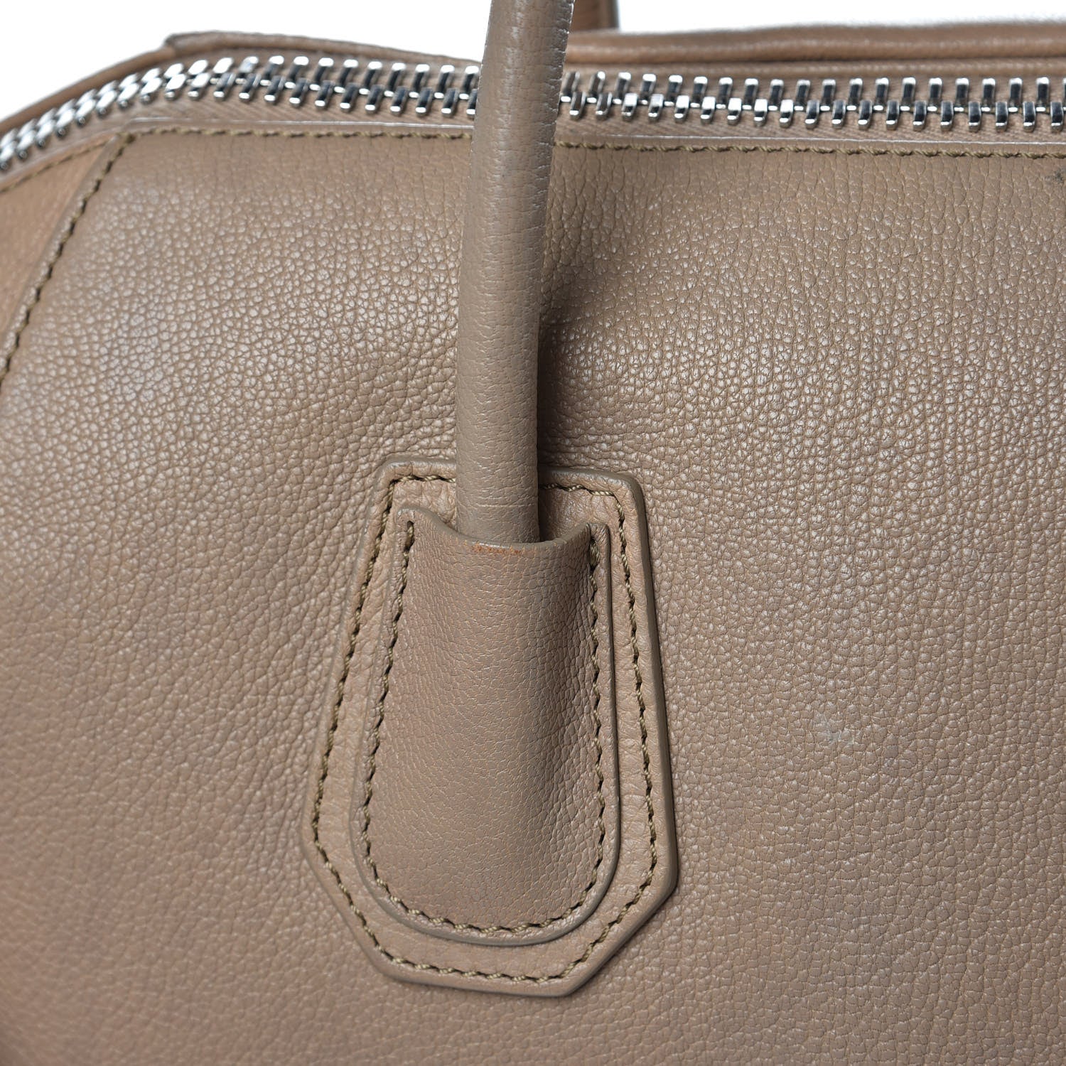Givenchy Sugar Goatskin Medium Antigona Beige 19 of 22