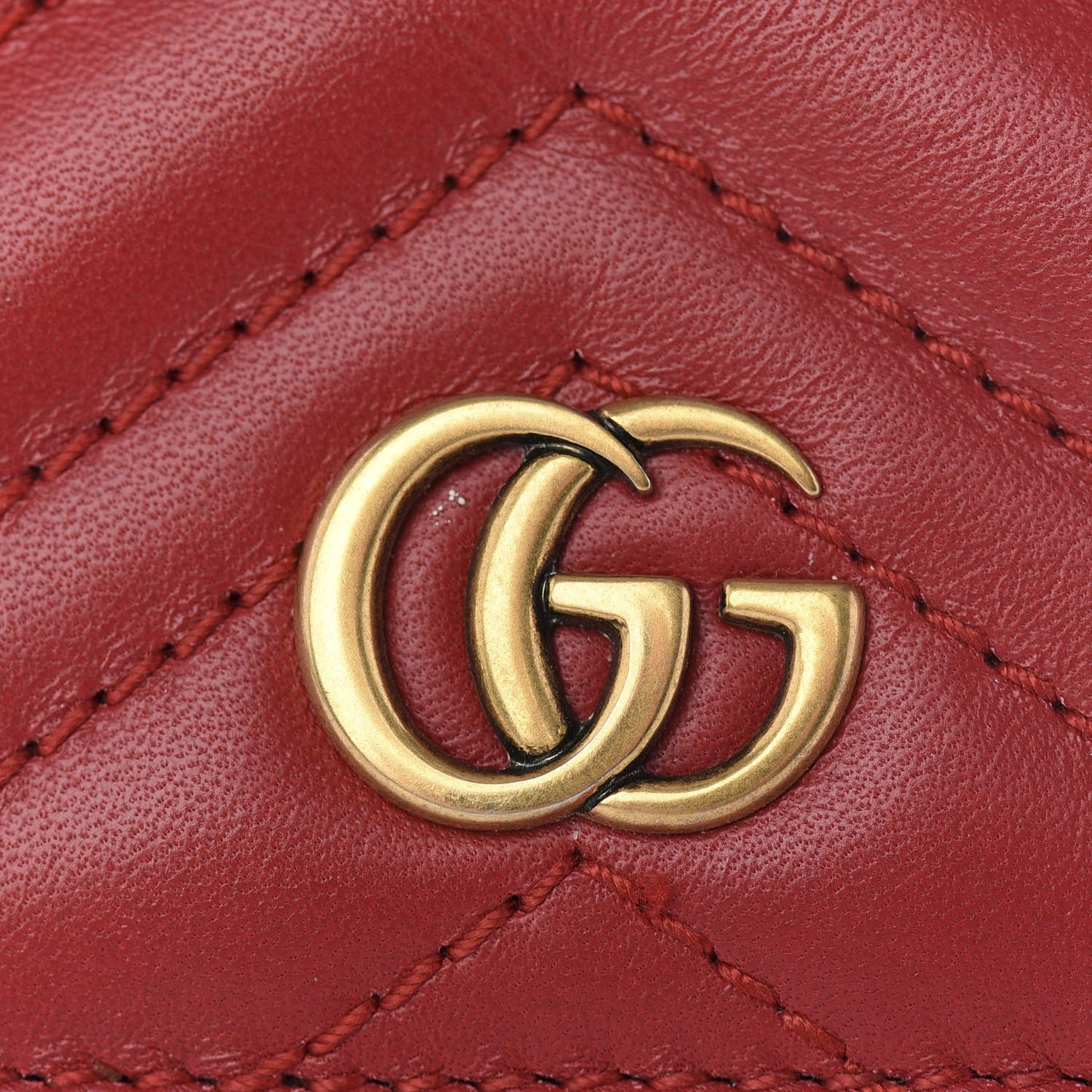 Calfskin Matelasse GG Marmont Card Case Hibiscus Red