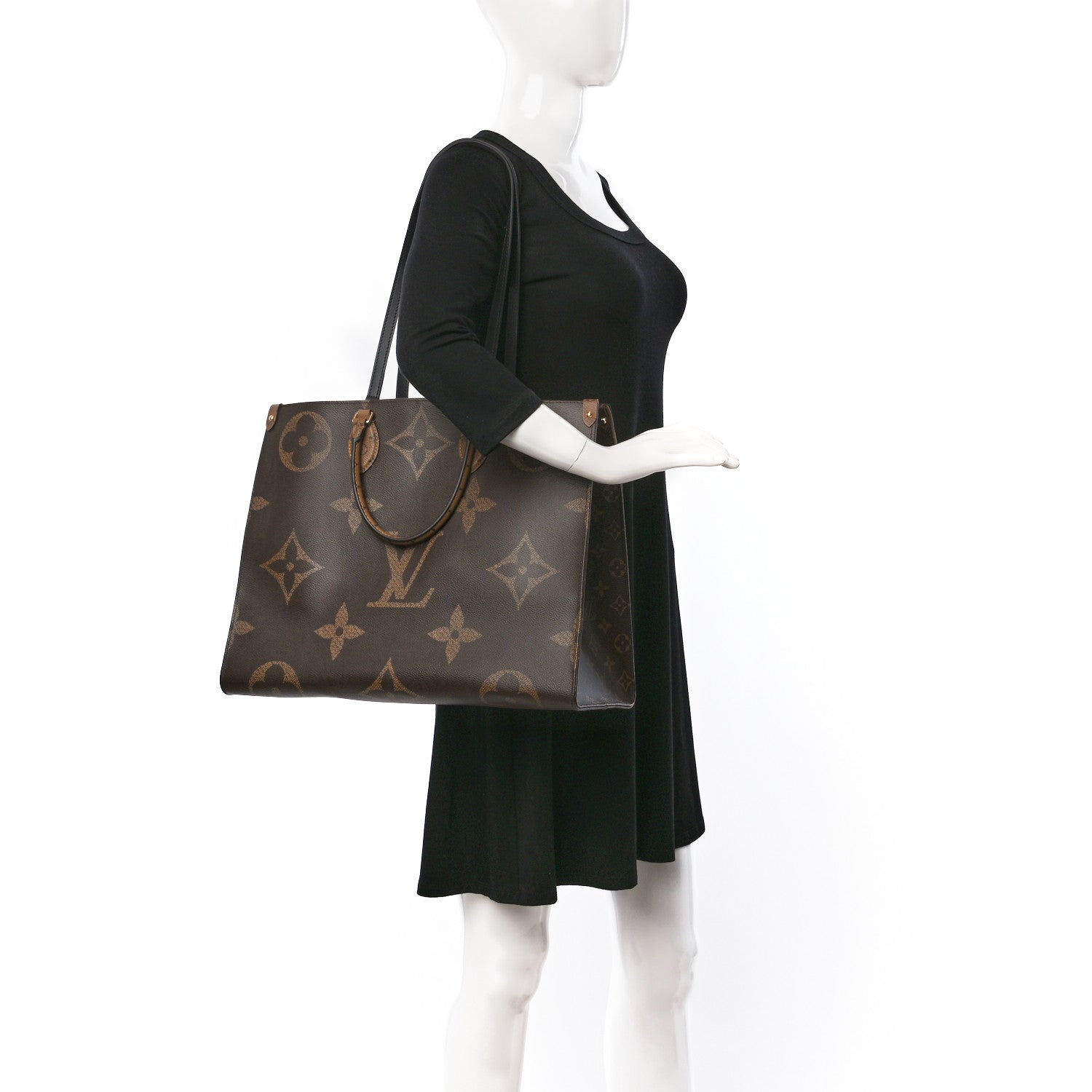 Louis Vuitton Reverse Monogram Giant Onthego GM 2 of 8