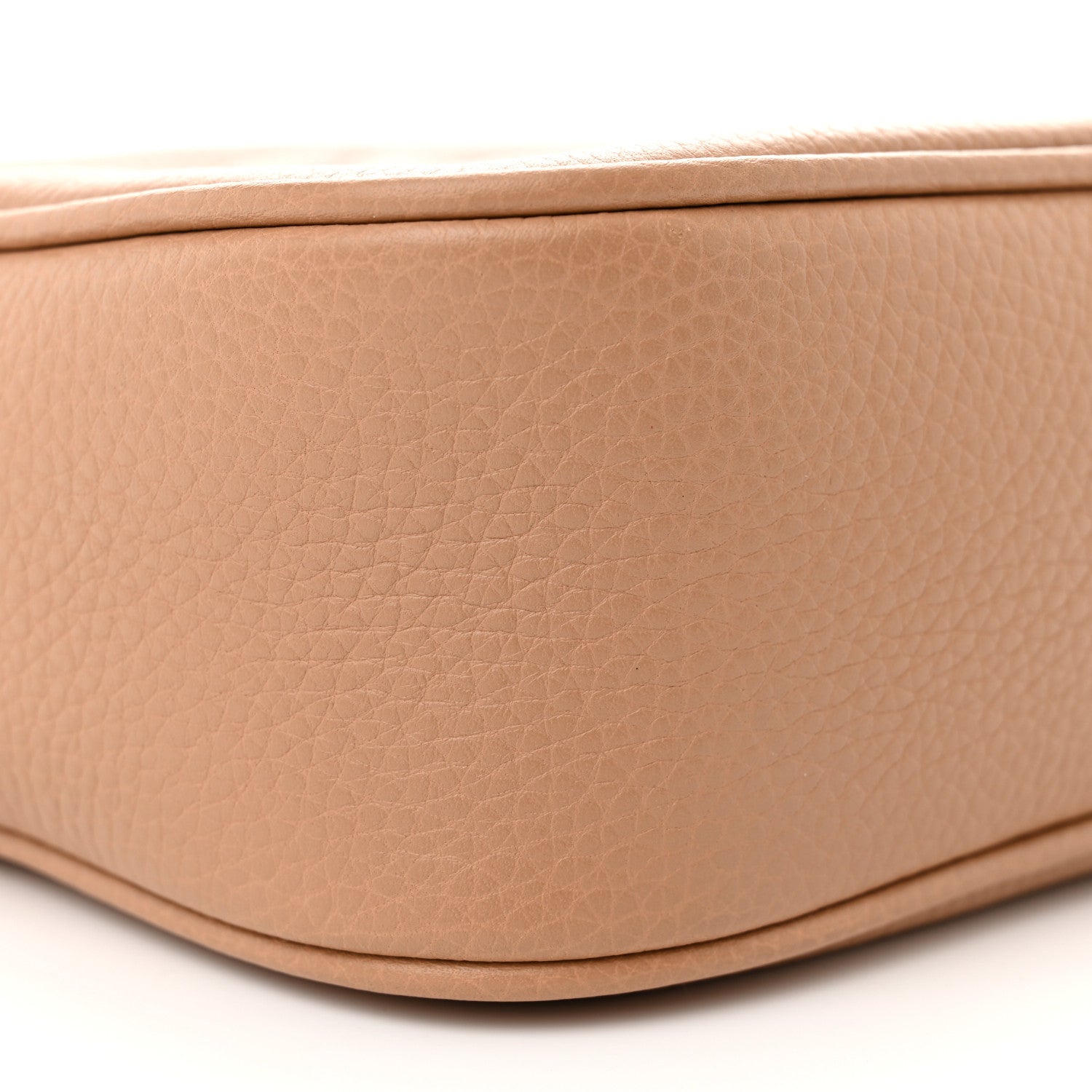 Gucci Pebbled Calfskin Small Soho Disco Bag Camelia 9 of 10