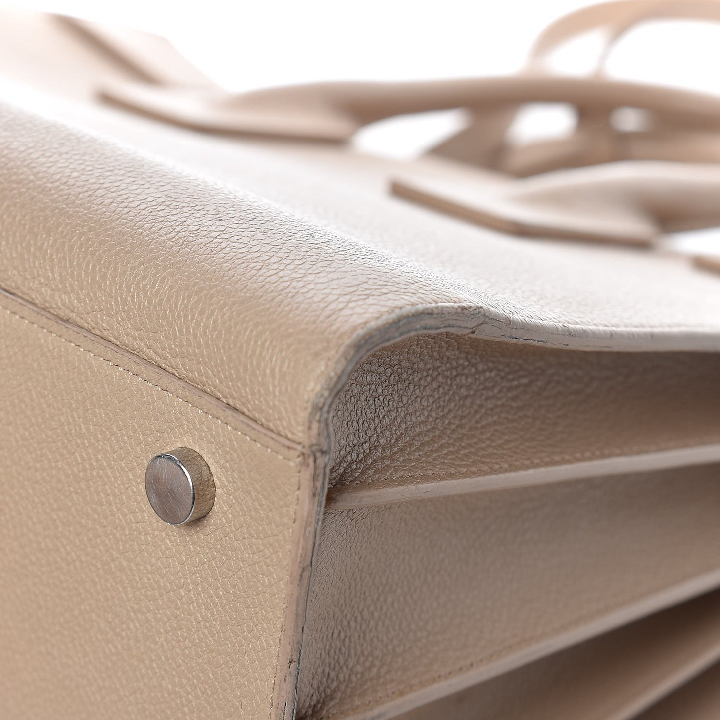 Grained Calfskin Small Sac De Jour Nude Powder
