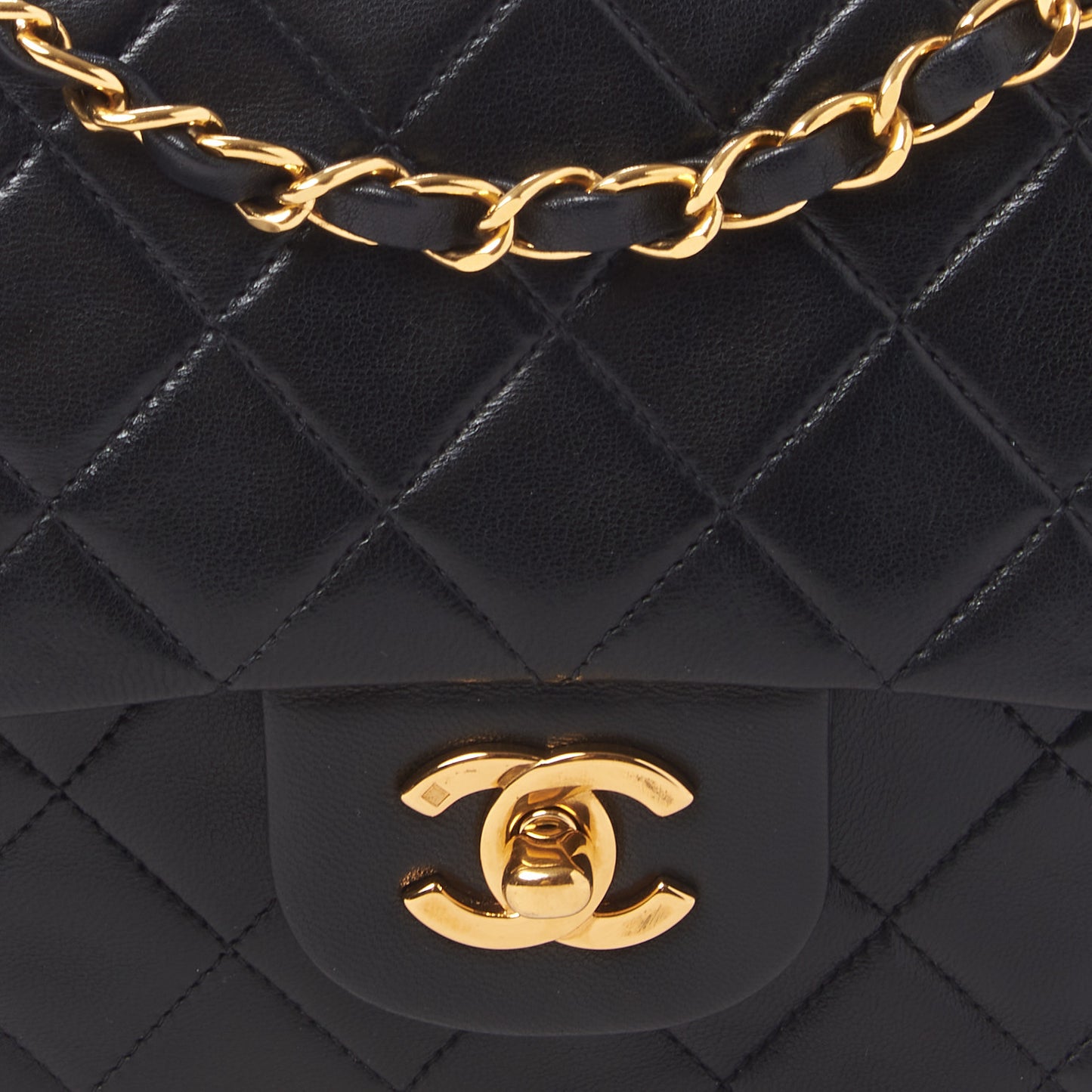 Lambskin Quilted Medium Double Flap Black