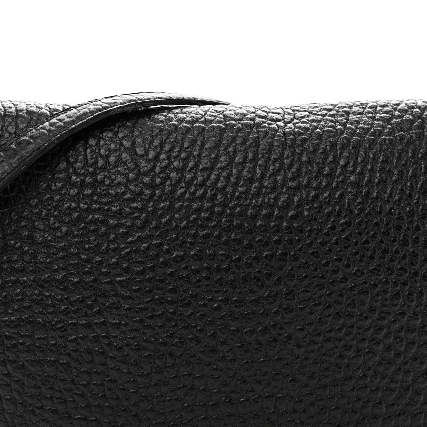 Signature Grain Large Mildenhall Shoulder Bag Black