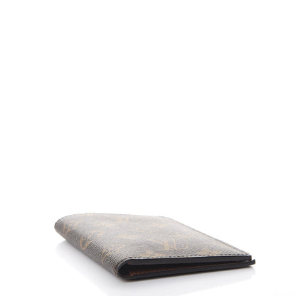 Louis Vuitton Monogram Passport Cover 4 of 8