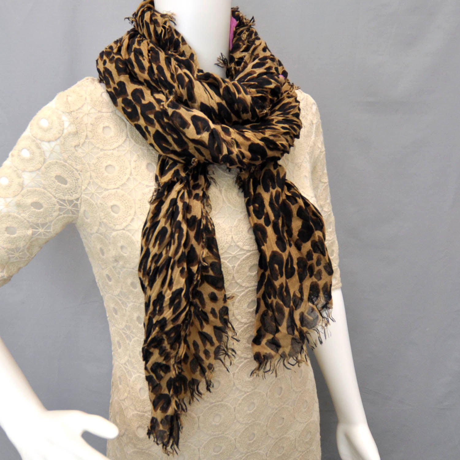 Louis Vuitton Cashmere Silk Leopard Etole Stole 5 of 5