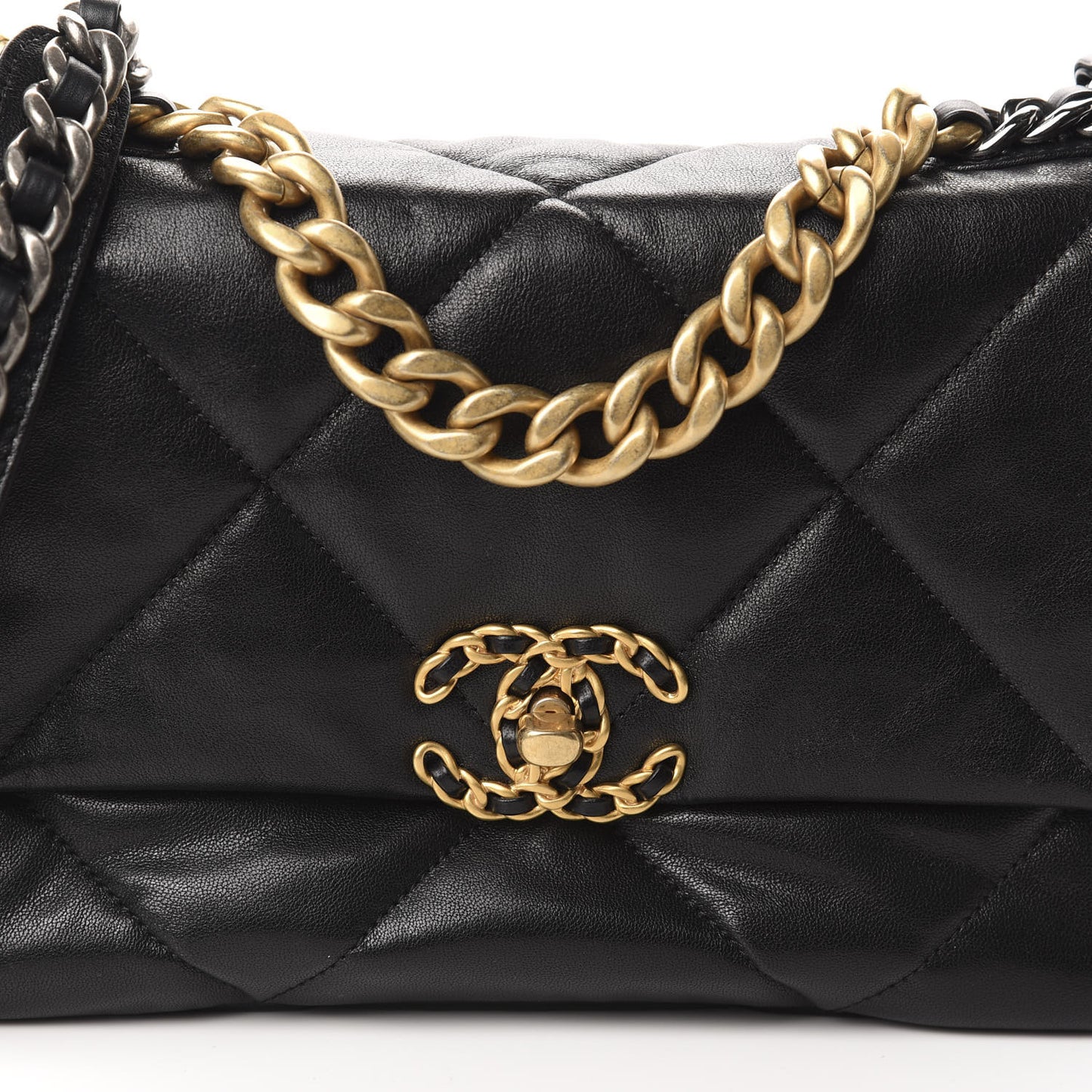 Lambskin Quilted Medium 19 Flap Black