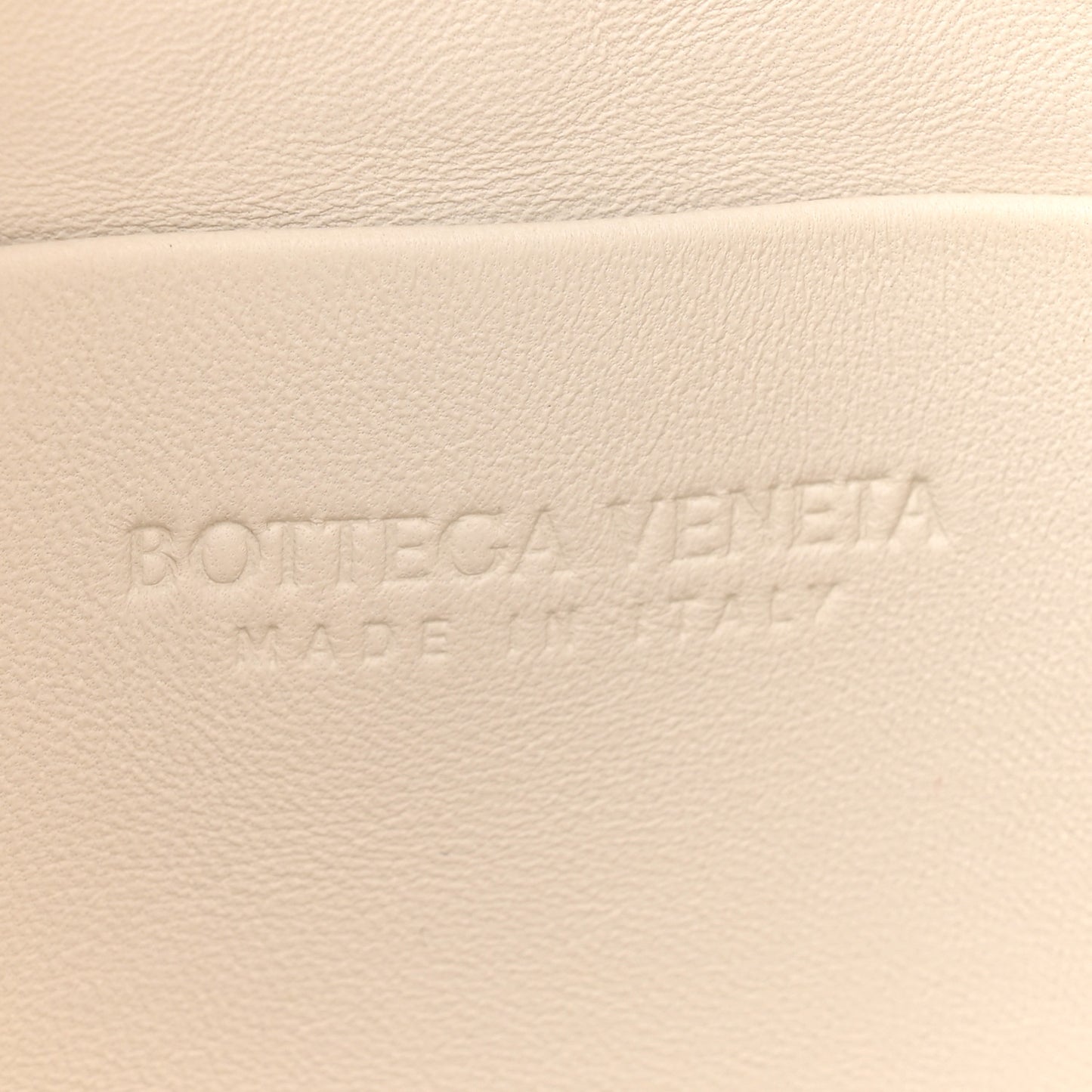 Calfskin Intrecciato Small Castello Bucket Bag White
