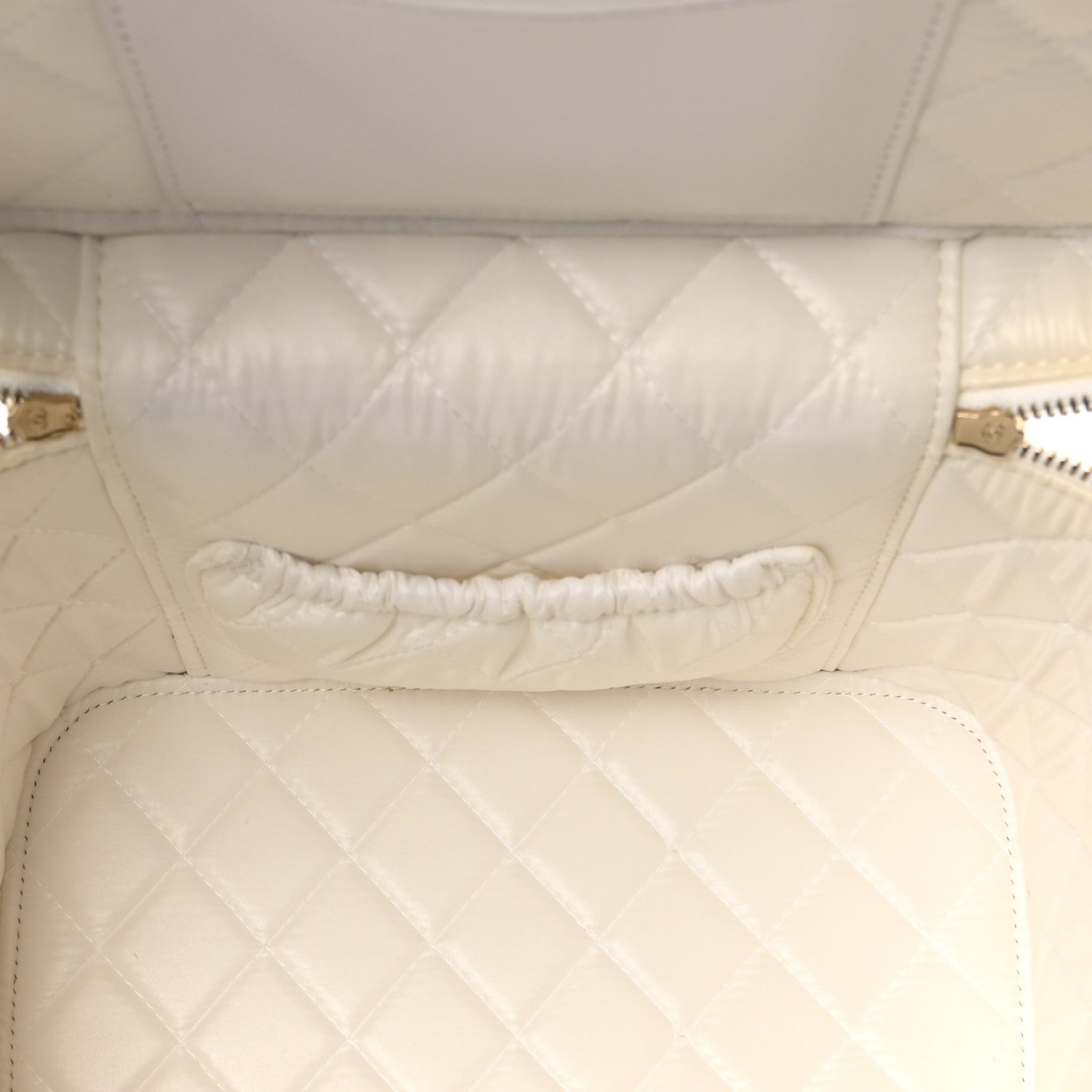 Chanel Caviar Quilted Large Vanity Pouch White 5 of 10