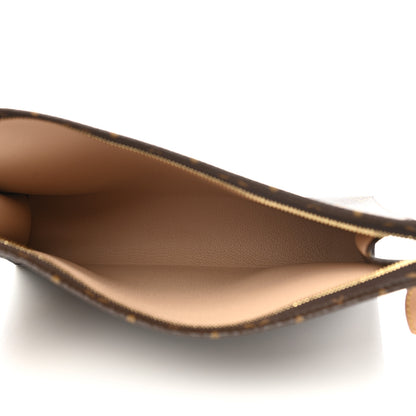 Louis Vuitton Monogram Toiletry Pouch 26 5 of 9