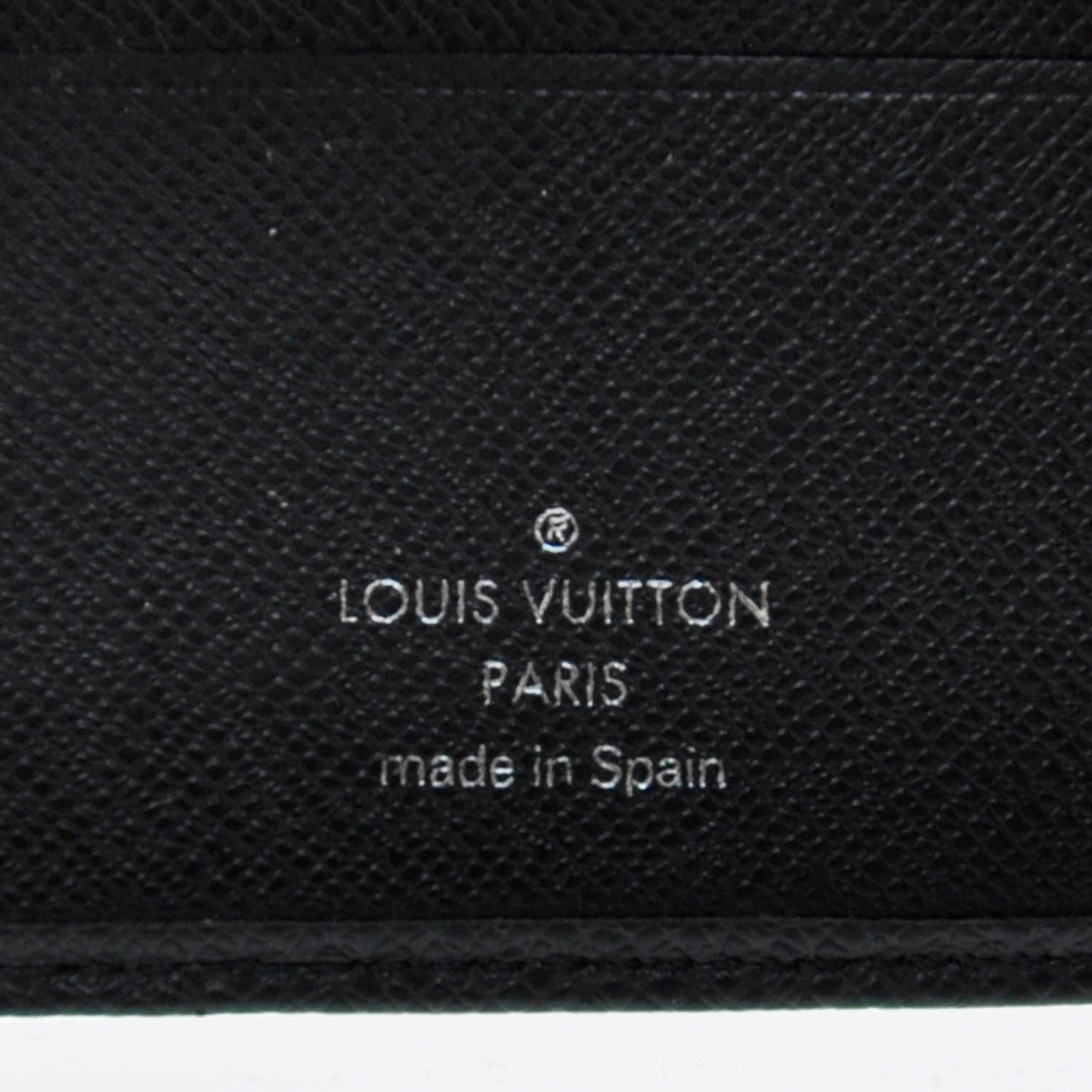 Taiga Mens Billfold Wallet with 3 Flaps