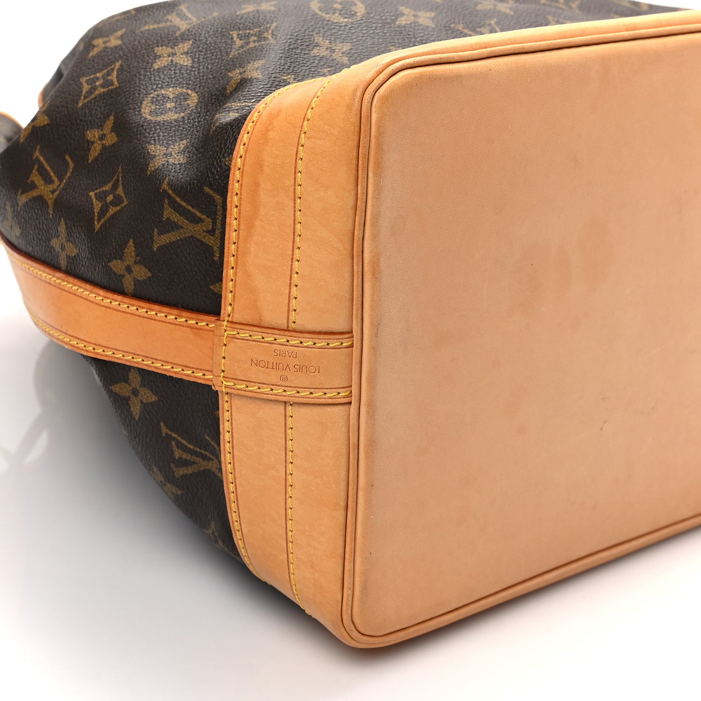 Monogram Noe