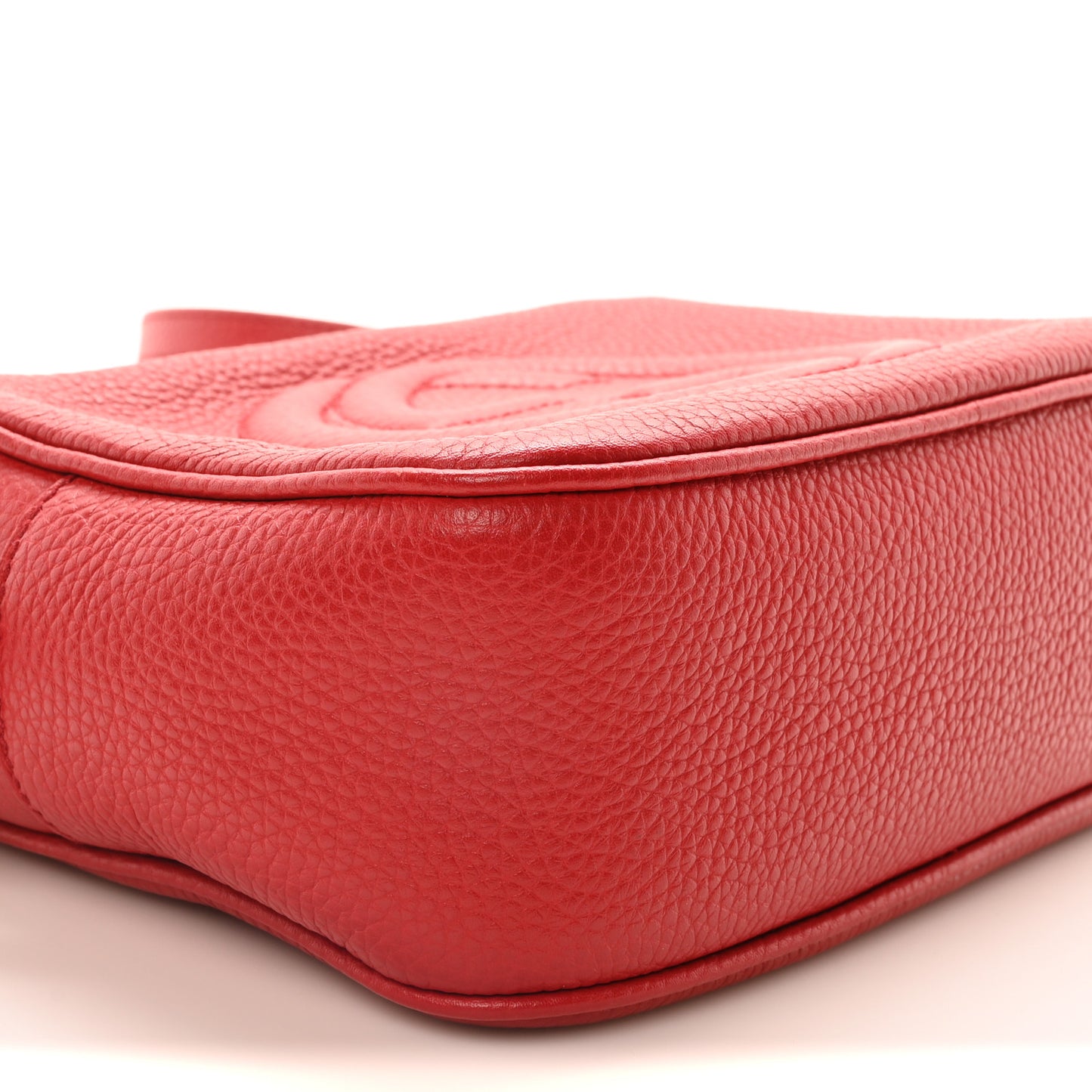 Pebbled Calfskin Small Soho Disco Bag Vibrant Red