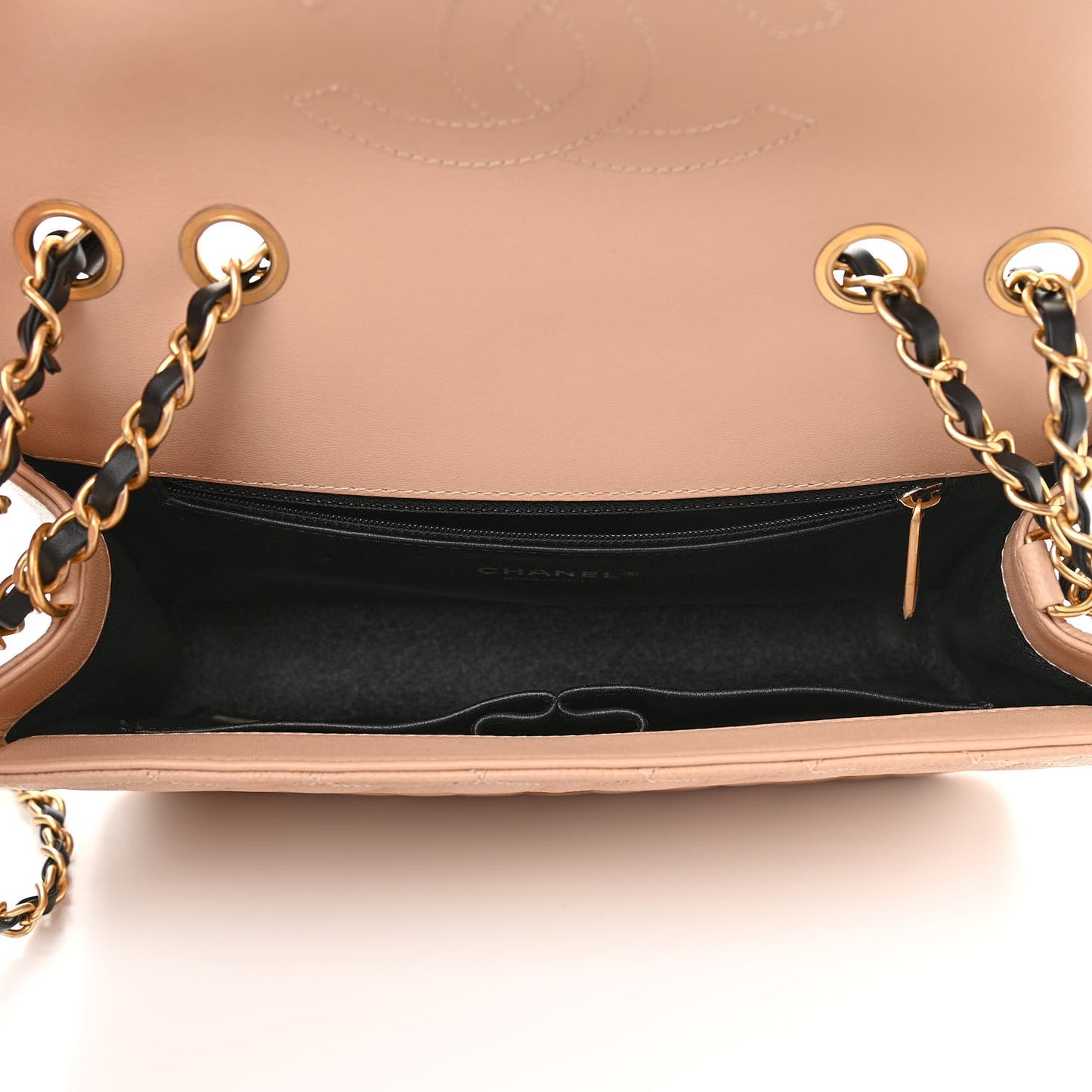 Caviar Quilted Medium CC Filigree Flap Beige Black