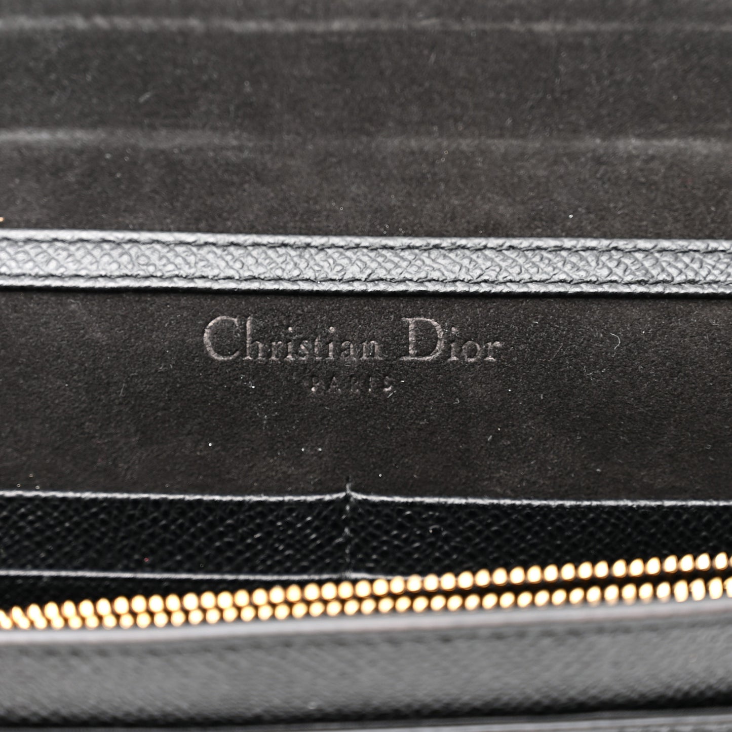 Calfskin 30 Montaigne 2 in 1 Pouch Black