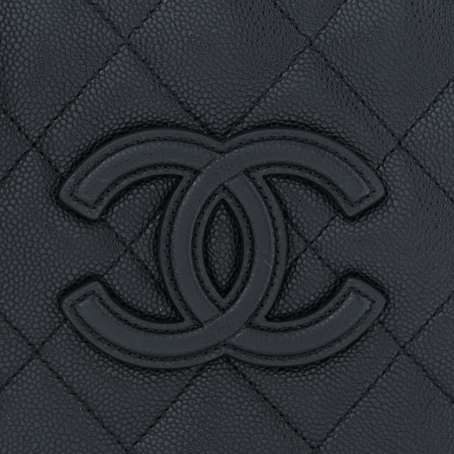 Caviar Quilted CC Small Top Handle Vanity Case Black