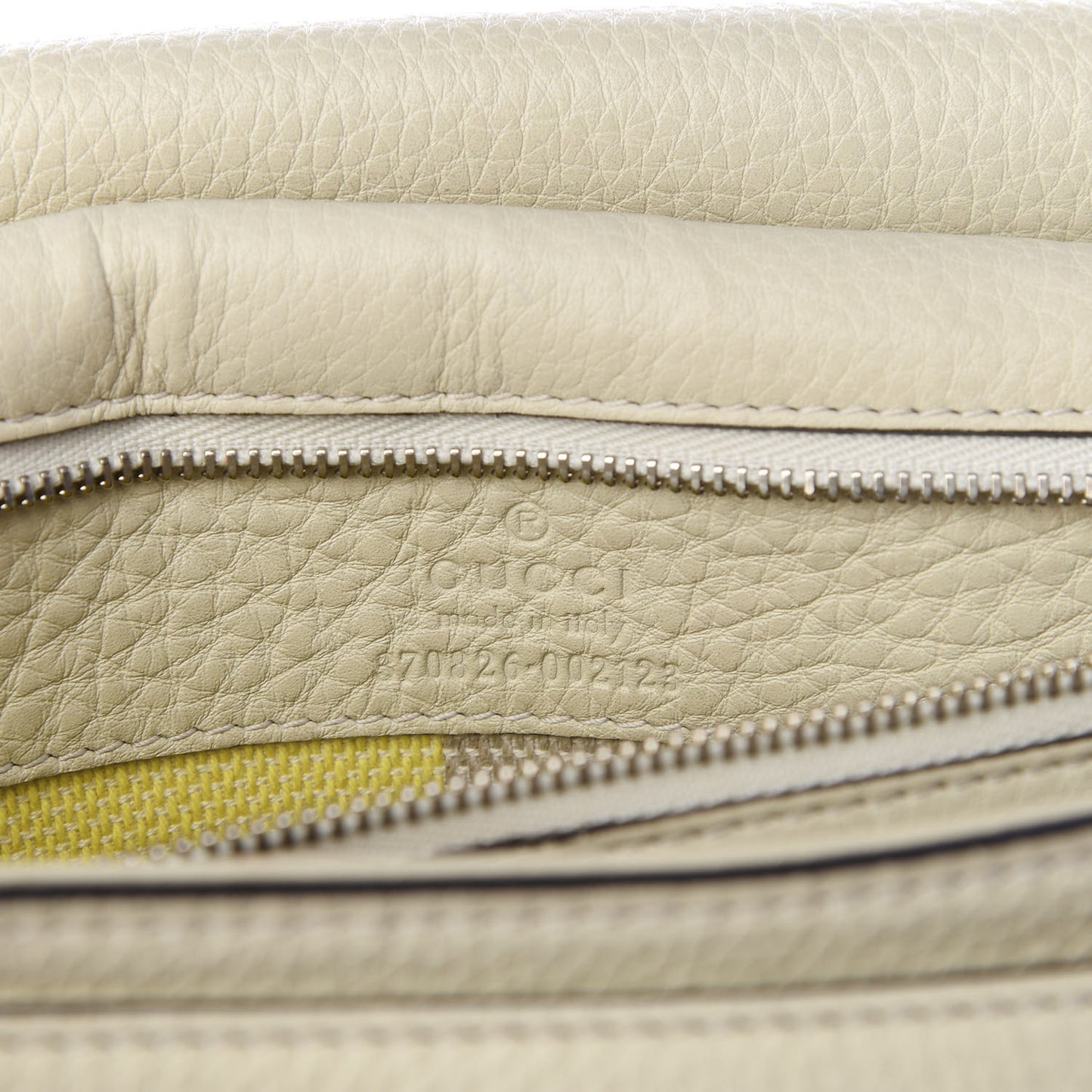Pebbled Calfskin Medium Bamboo Daily Flap Shoulder Bag Mystic White