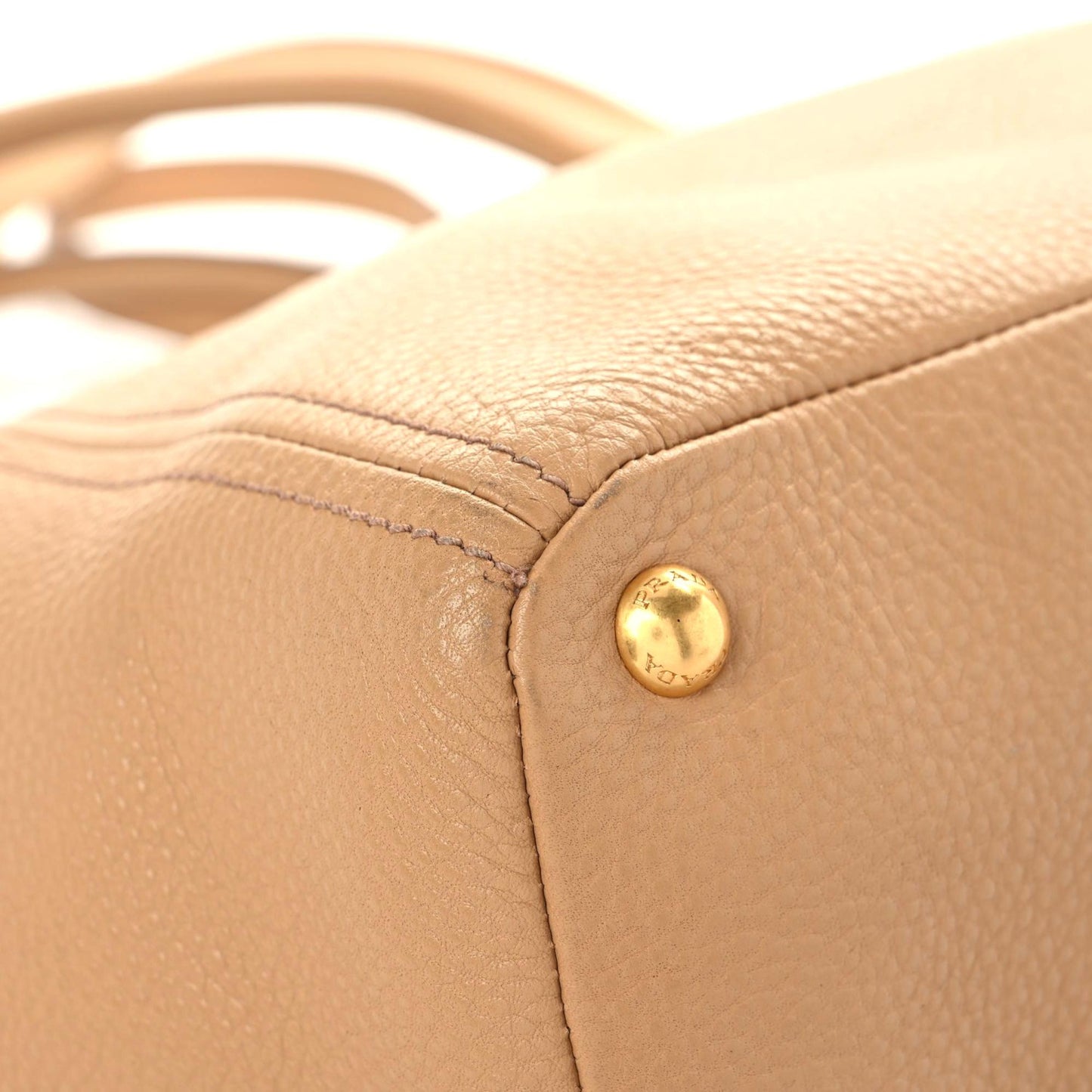 Vitello Daino Side Pocket Tote Caramel