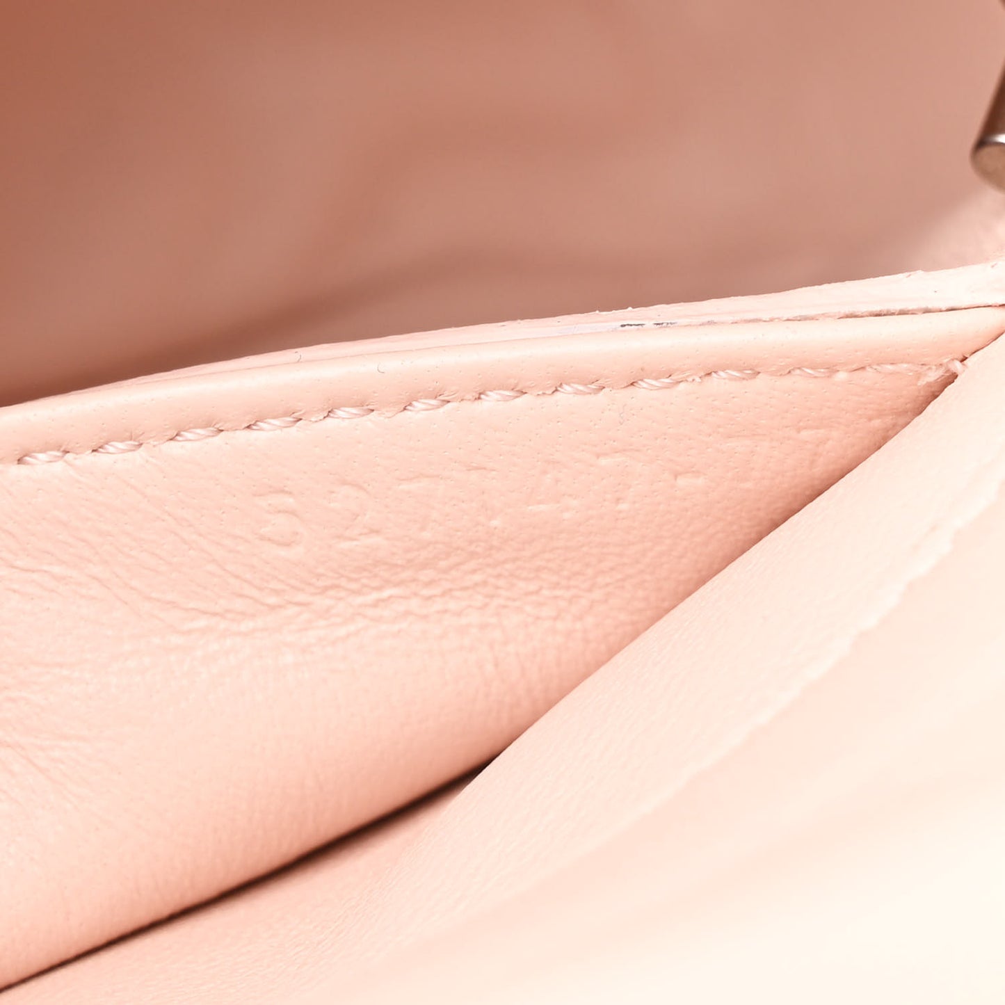 Lambskin Quilted The Seal Chain Shoulder Bag Pink