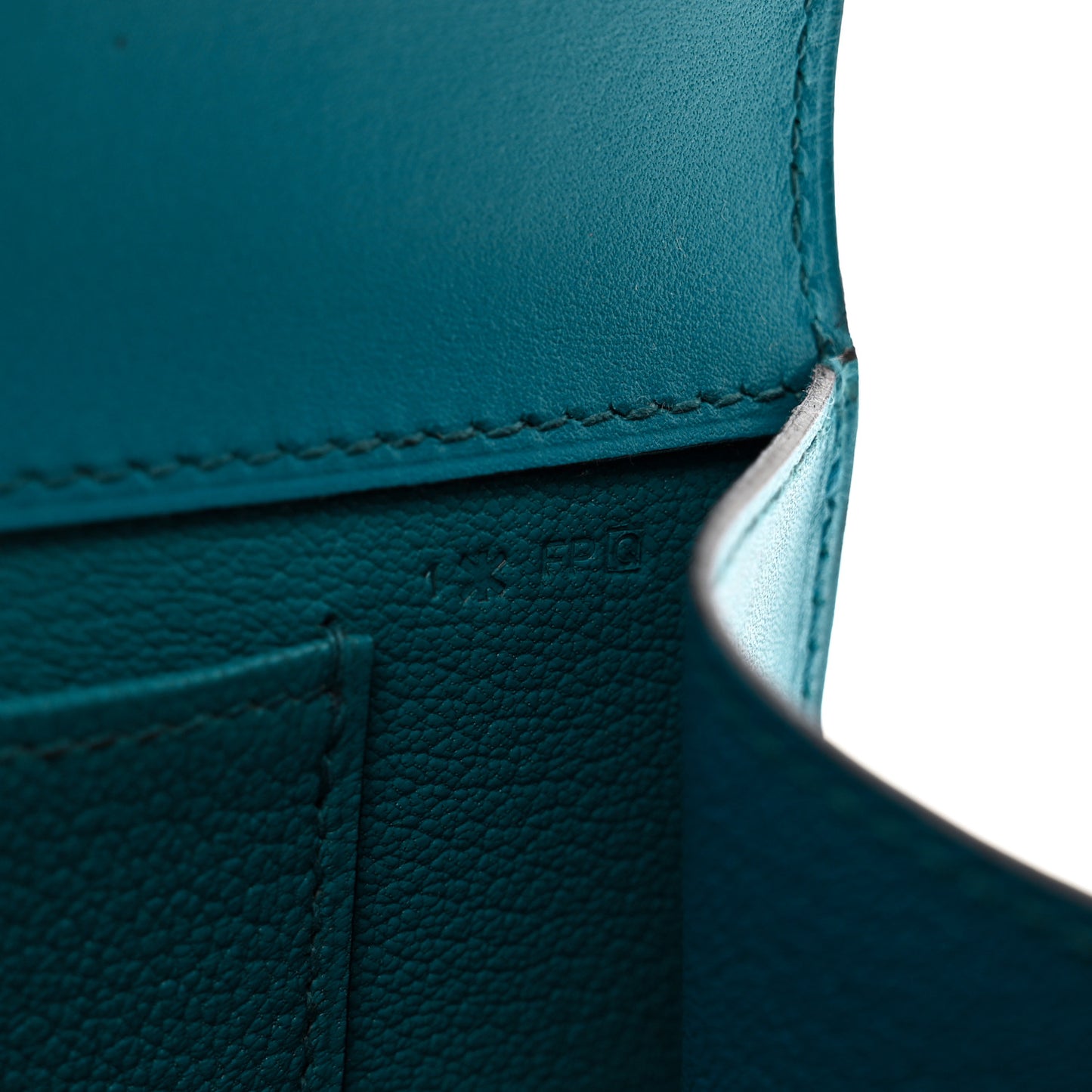 Tadelakt Medor 23 Clutch Bleu Izmir