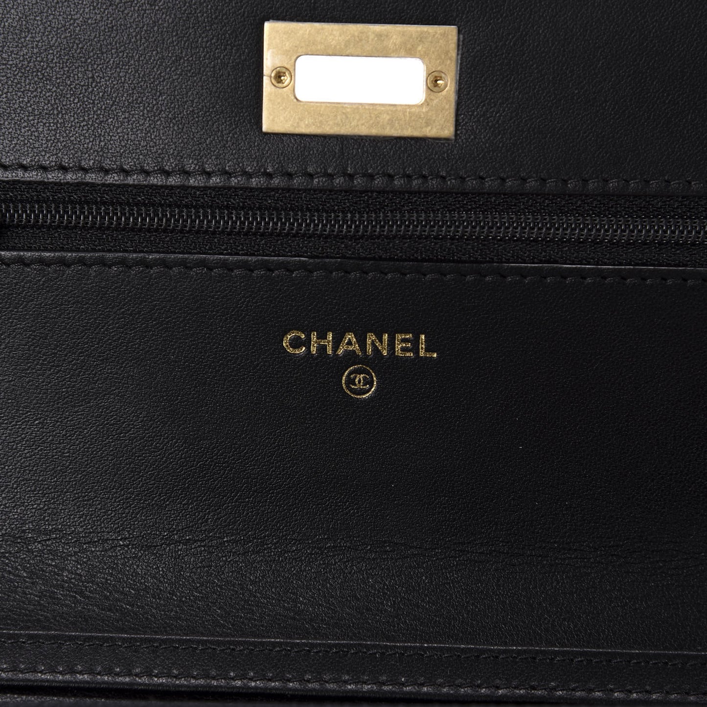 Calfskin Crocodile Embossed Graffiti 2.55 Cocodile Reissue Wallet On Chain WOC Black Gold