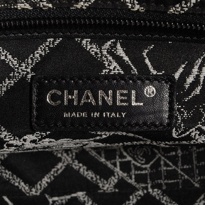 Chanel Calfskin Large Essential 31 Rue Cambon Tote White Black 6 of 7