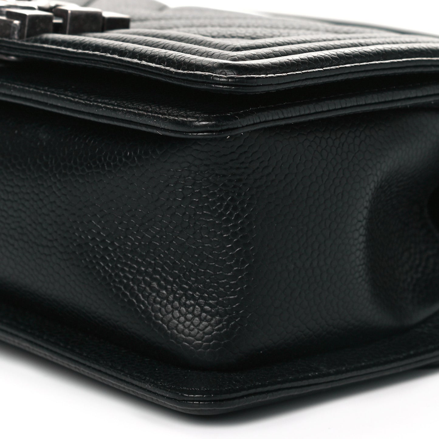 Caviar Chevron Quilted Small Boy Flap Black