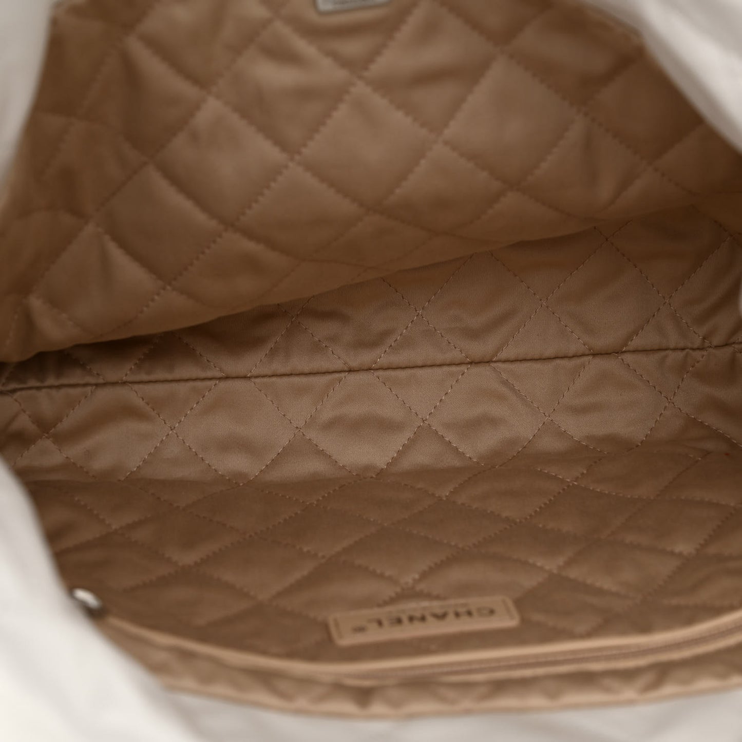 Shiny Calfskin Quilted Small Rainbow Chanel 22 White