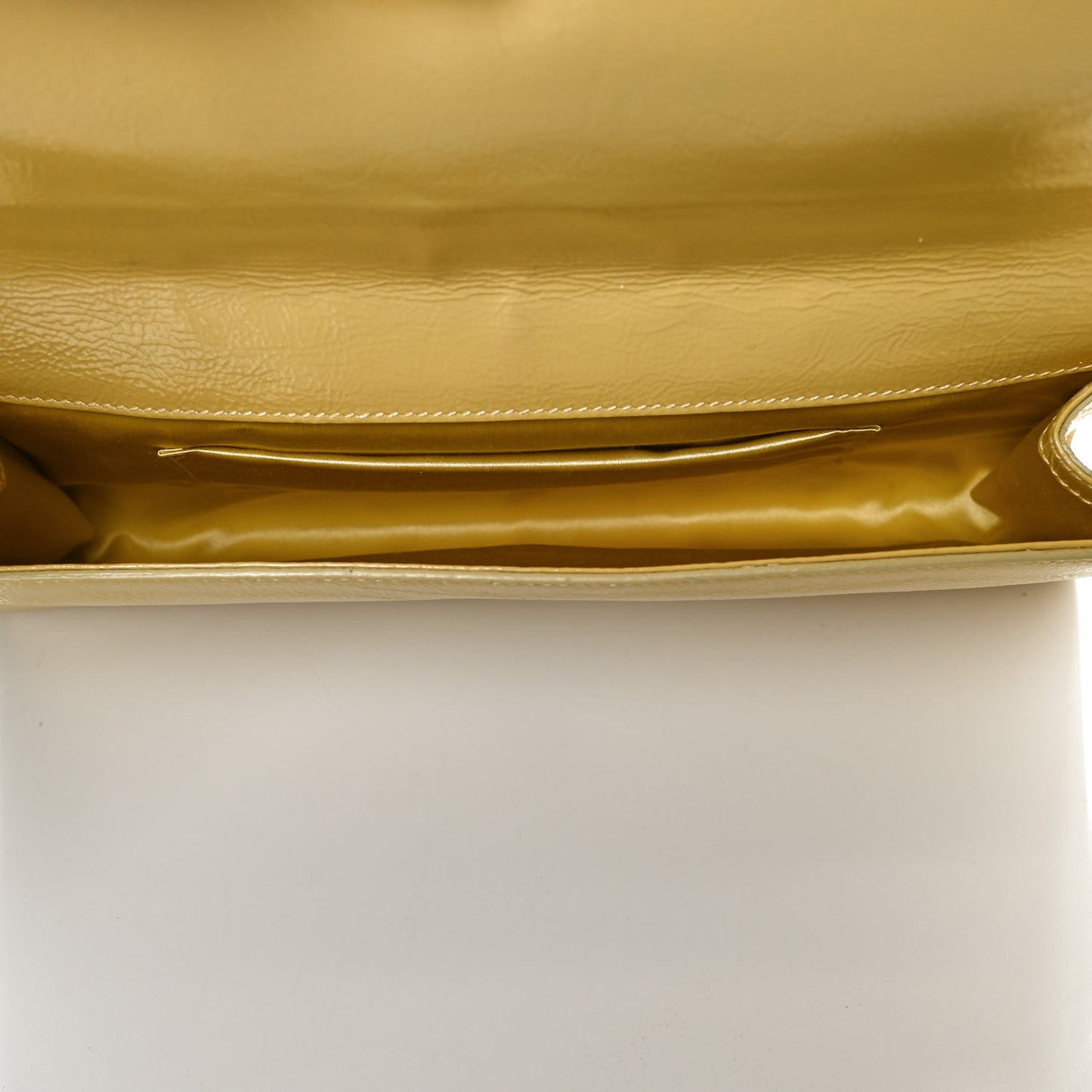Textured Patent Calfskin Monogram Large Belle De Jour Clutch Lemon