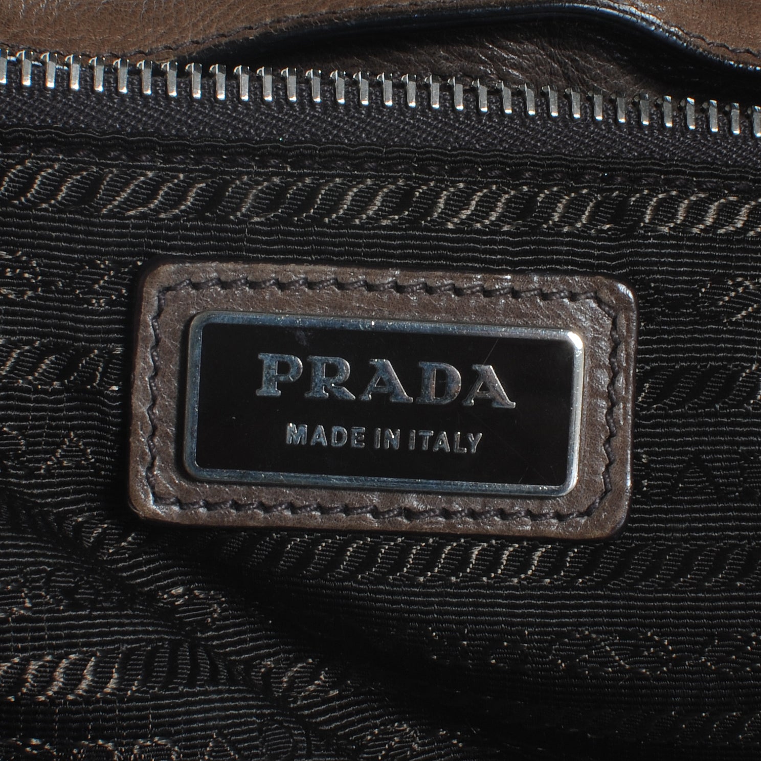 Prada Cervo Glace Zippers Tote Ardesia Nudo 7 of 9