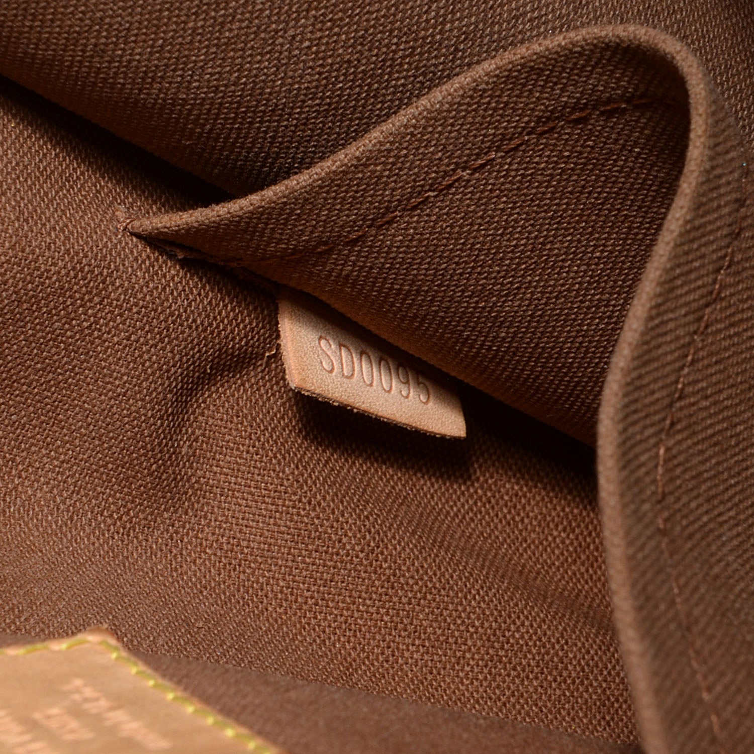 Louis Vuitton Monogram Popincourt Haut 9 of 9