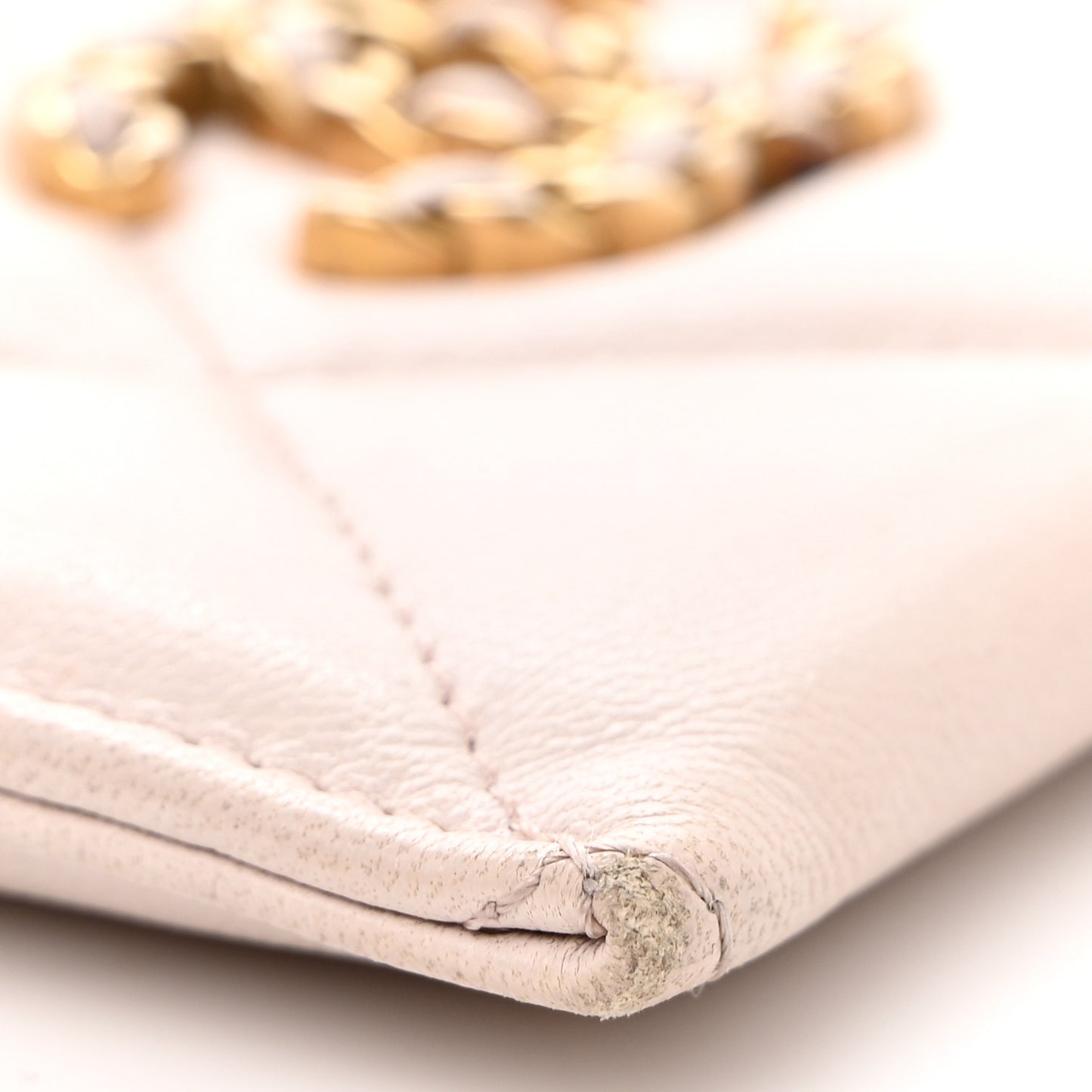 Lambskin Quilted Chanel 19 Card Holder Light Pink