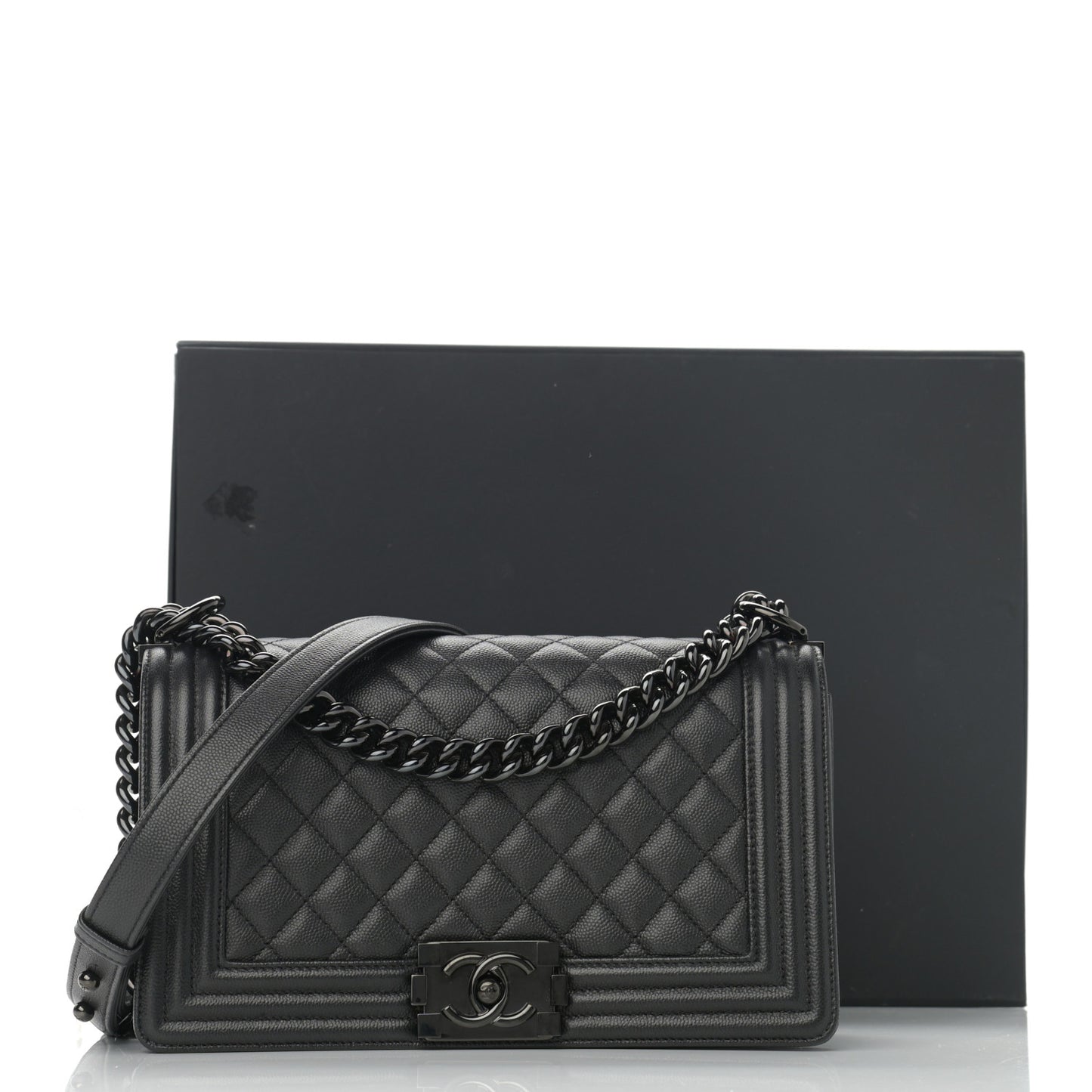 Caviar Quilted Medium Boy Flap So Black