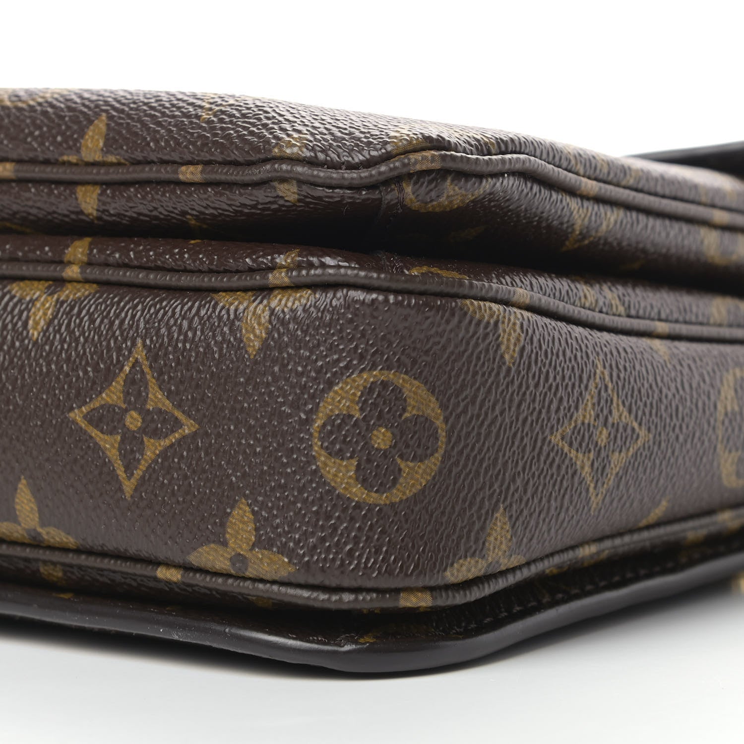 Louis Vuitton Monogram Pochette Metis 10 of 11