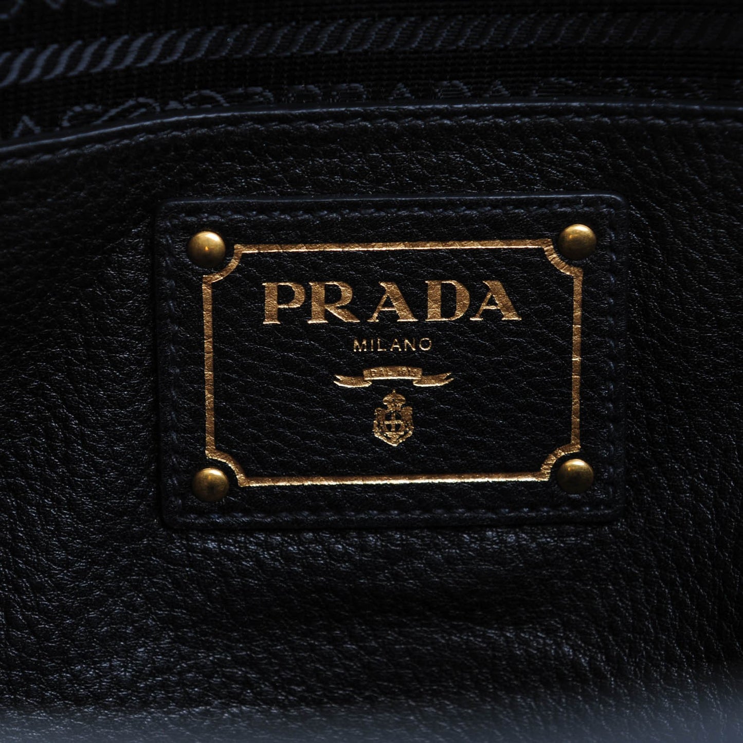 Vitello Daino Tote Nero Black