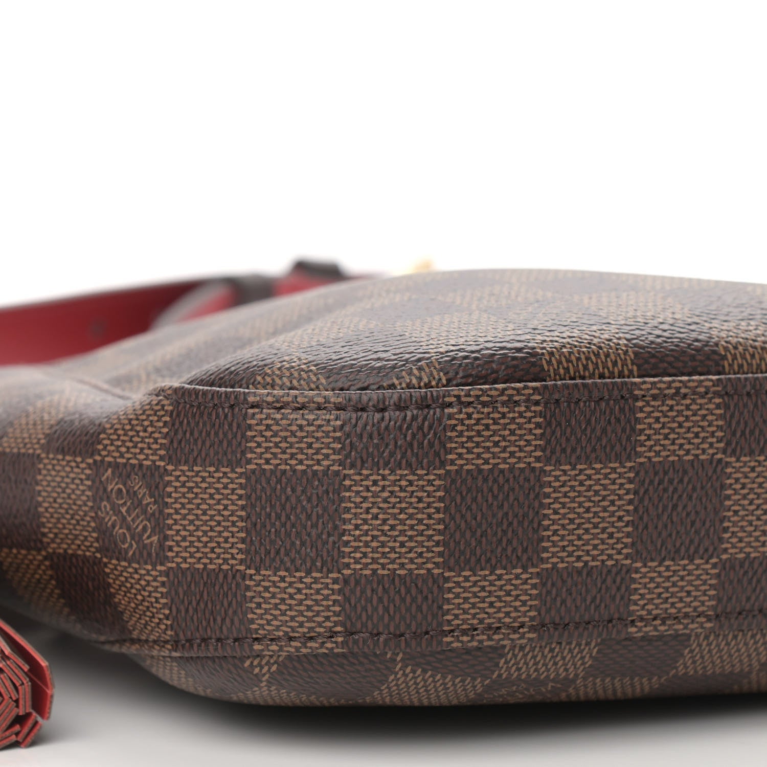 Louis Vuitton Damier Ebene South Bank Besace 9 of 10