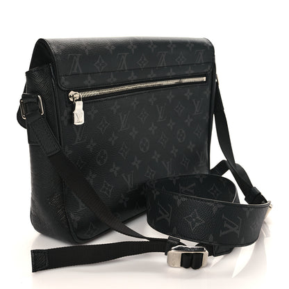 Louis Vuitton Taigarama Messengerama Black 3 of 7