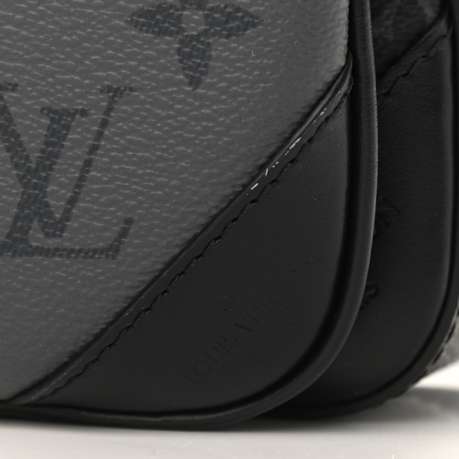 Louis Vuitton Reverse Monogram Eclipse Trio Messenger 7 of 10