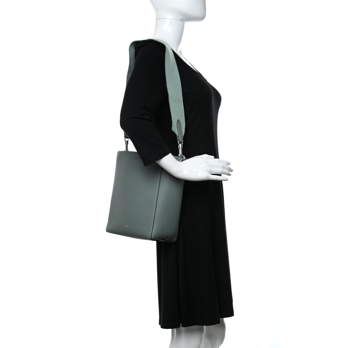 Soft Grained Calfskin Small Sangle Bucket Bag Green